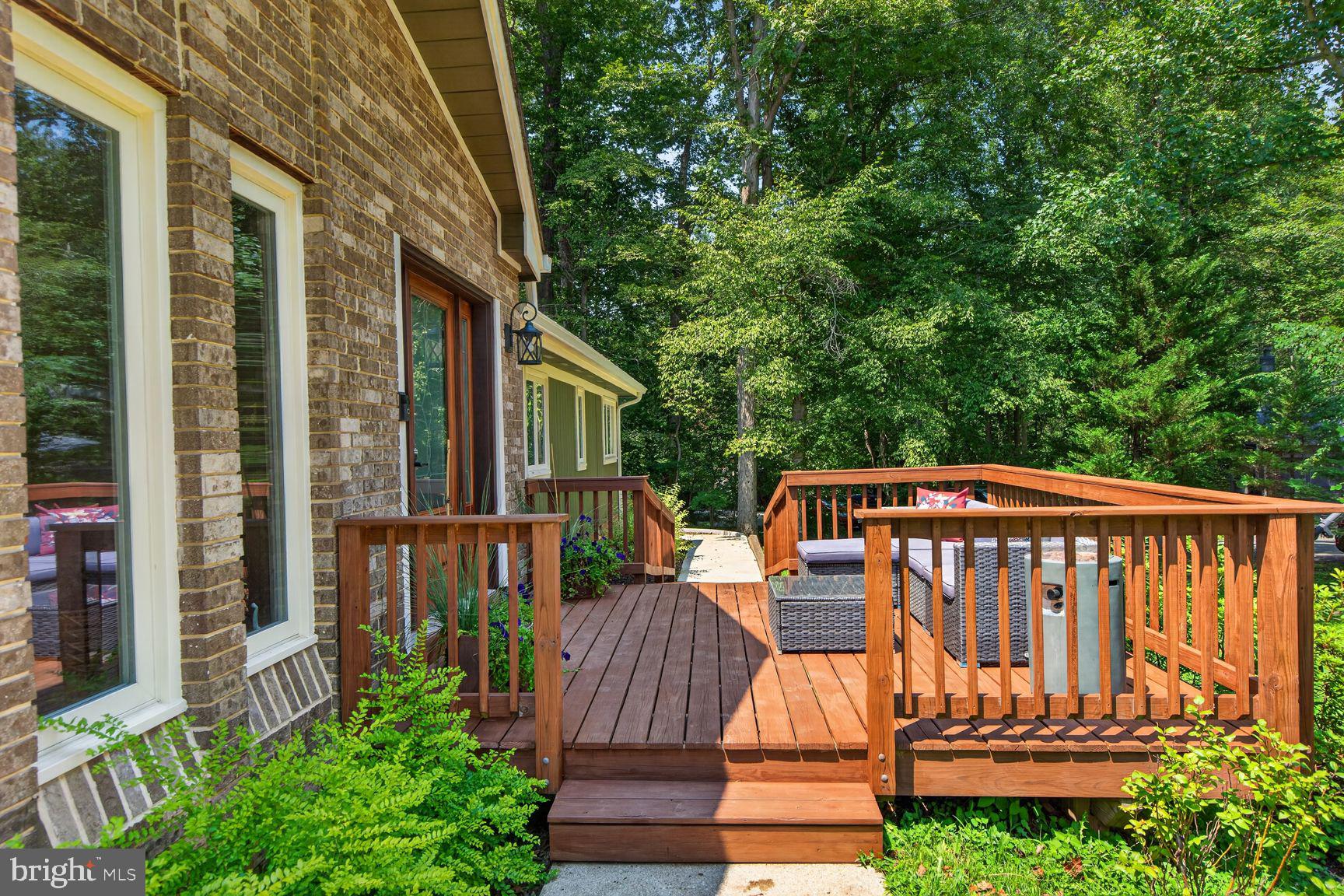 6273 OCCOQUAN FOREST DRIVE