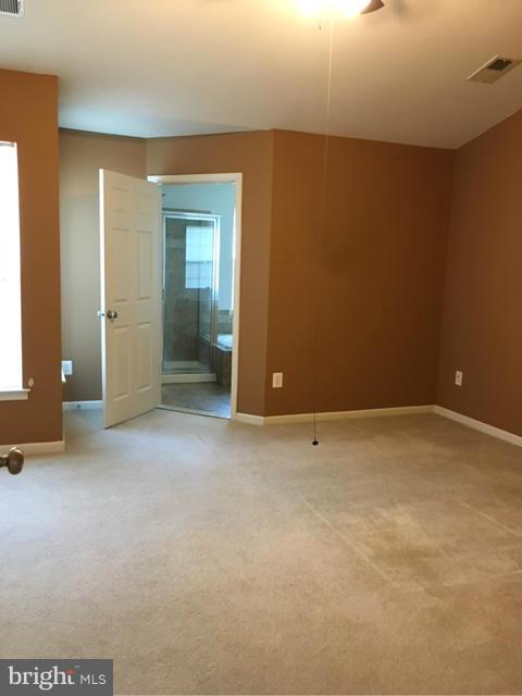 LAKELAND PLACE - Residential