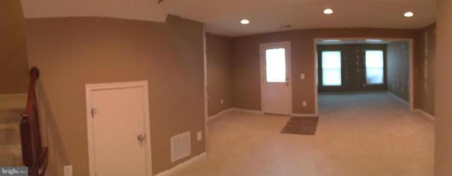 LAKELAND PLACE - Residential