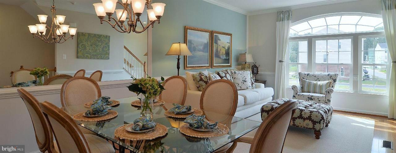 HOWARD SQUARE - Residential