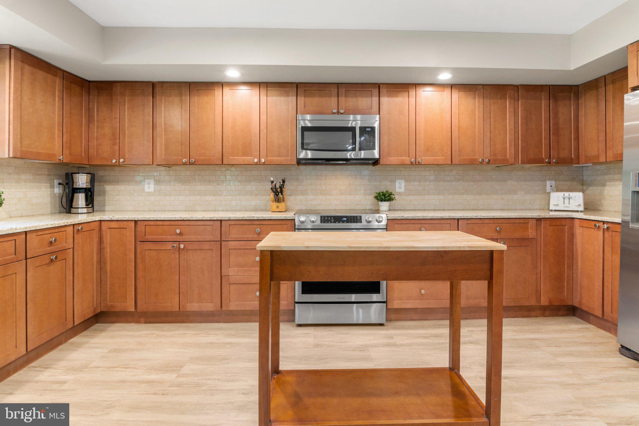 CARROLL ESTATES - Residential