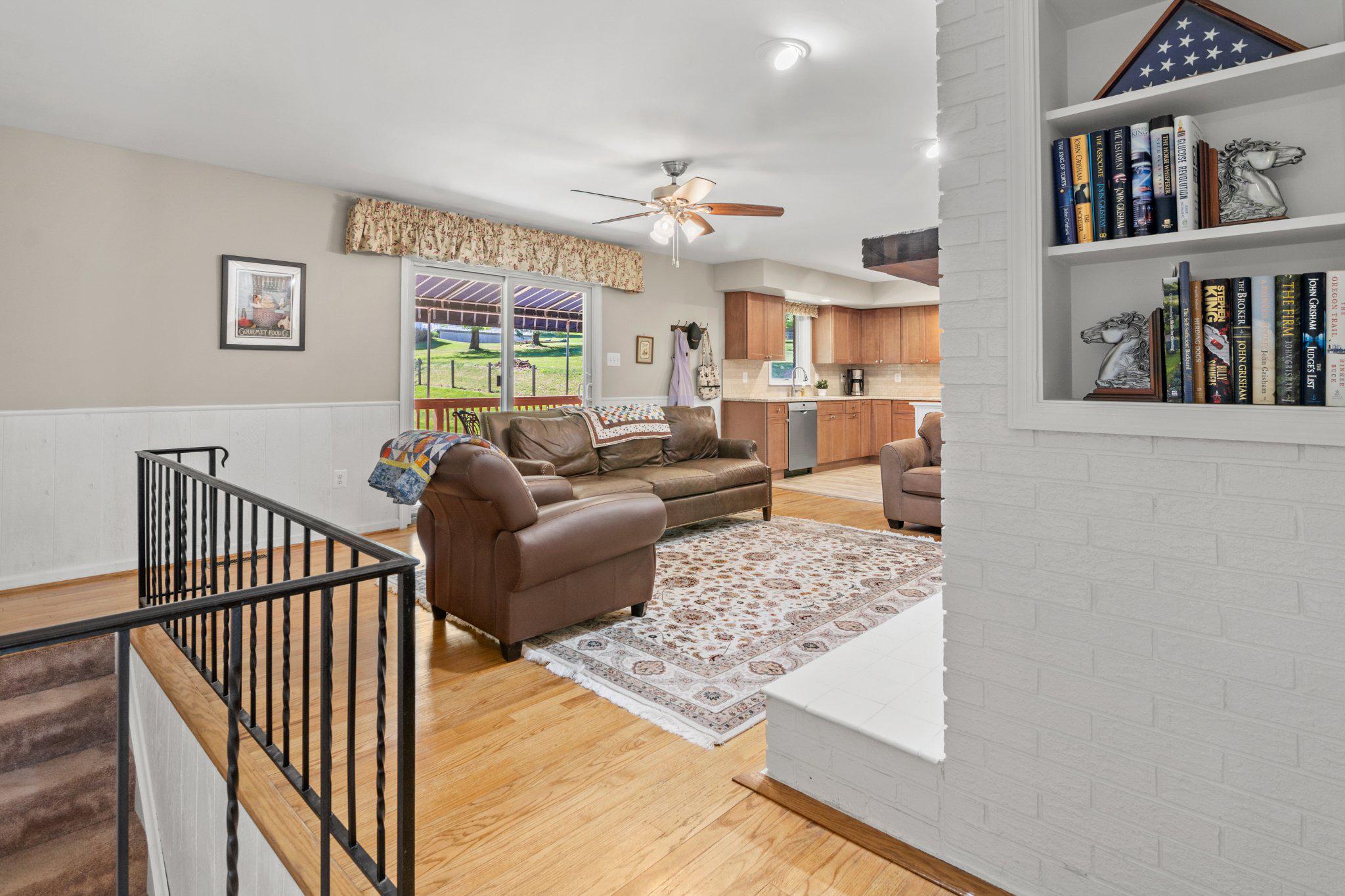 CARROLL ESTATES - Residential