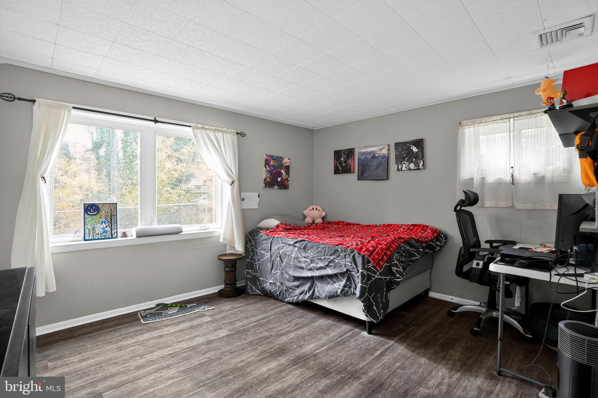 HIGH MEADOW - Residential