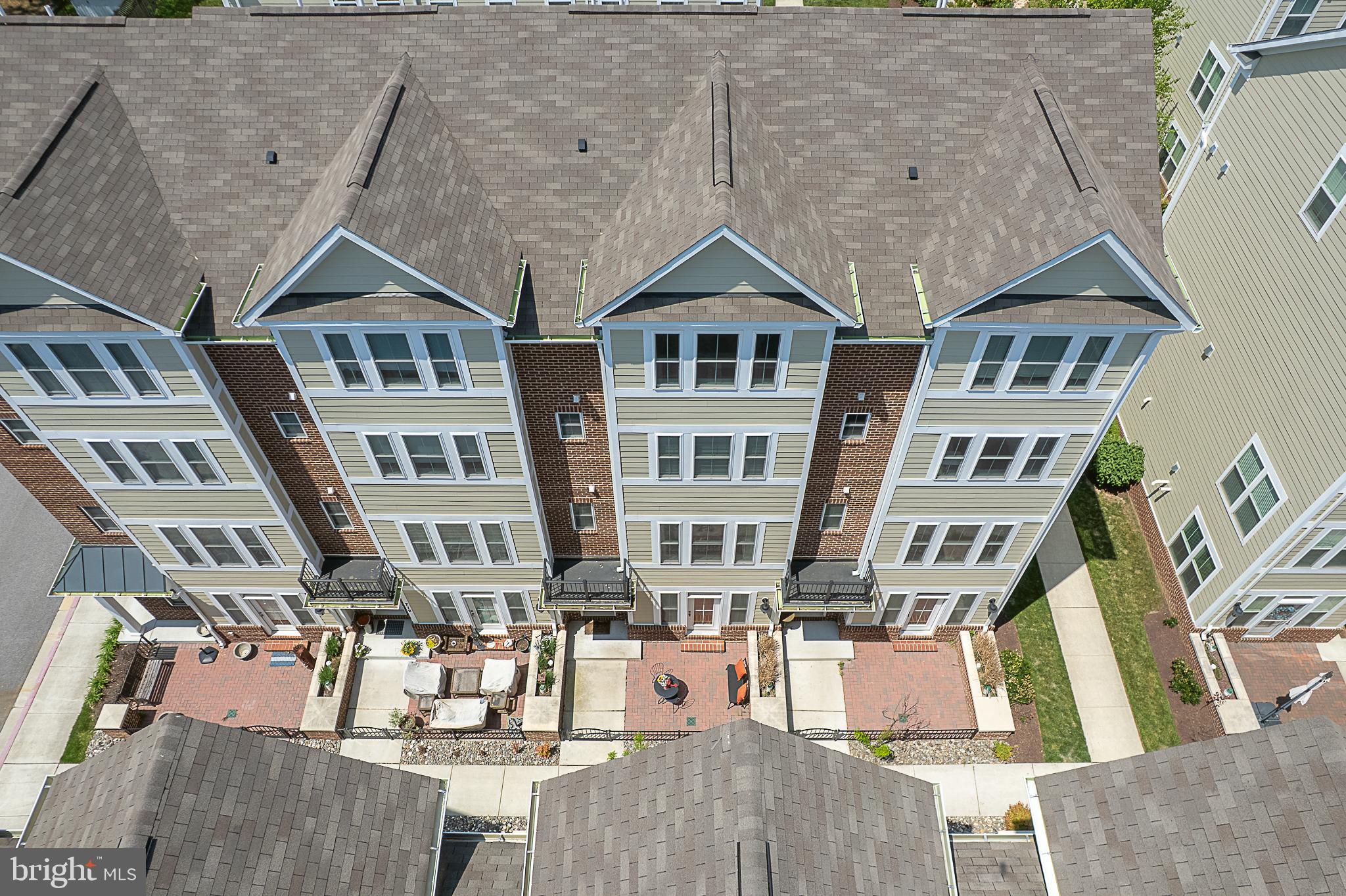 ANNAPOLIS TOWNES AT NEAL FARM - Residential