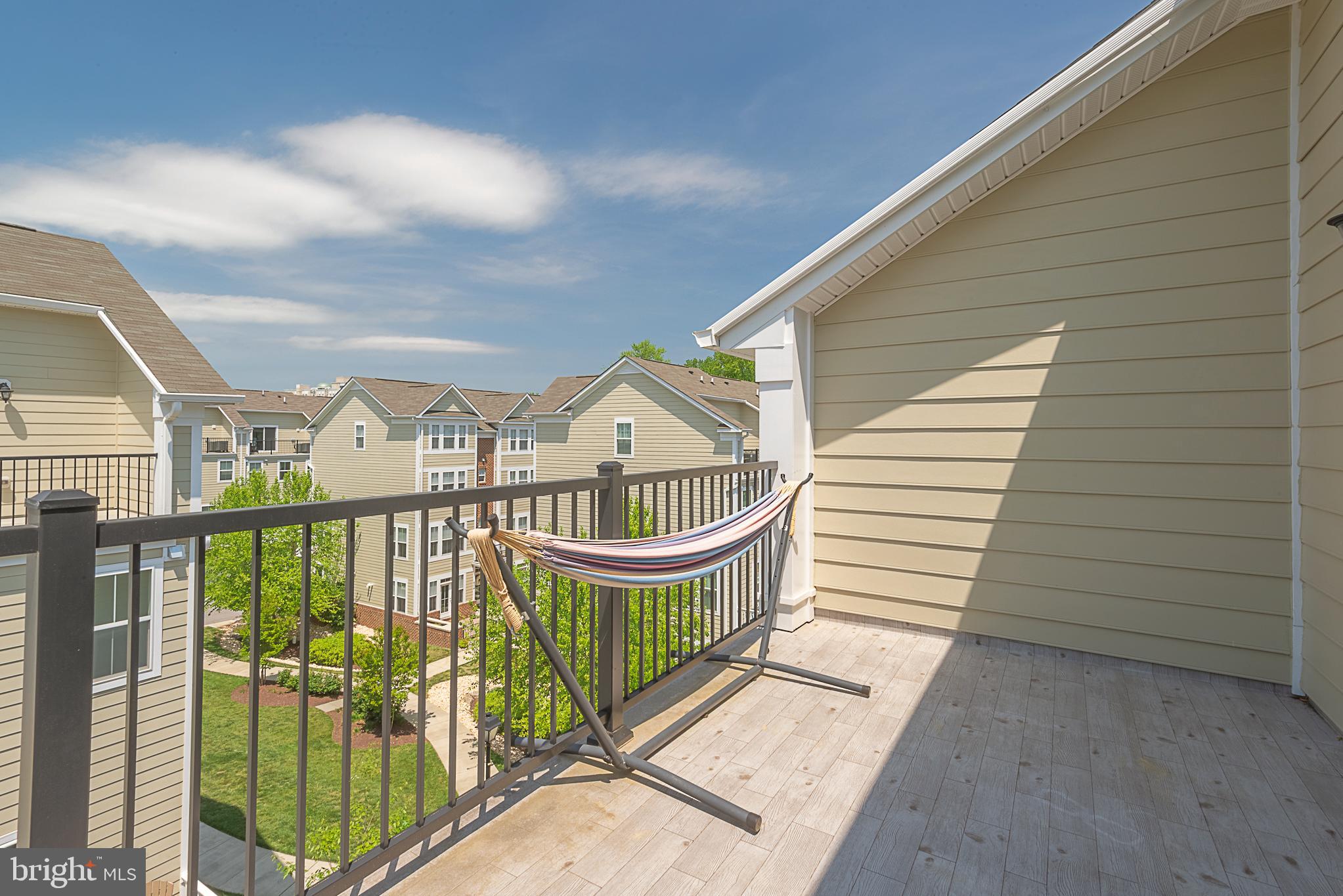 ANNAPOLIS TOWNES AT NEAL FARM - Residential