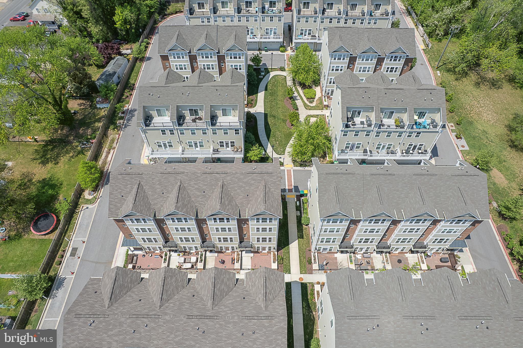 ANNAPOLIS TOWNES AT NEAL FARM - Residential