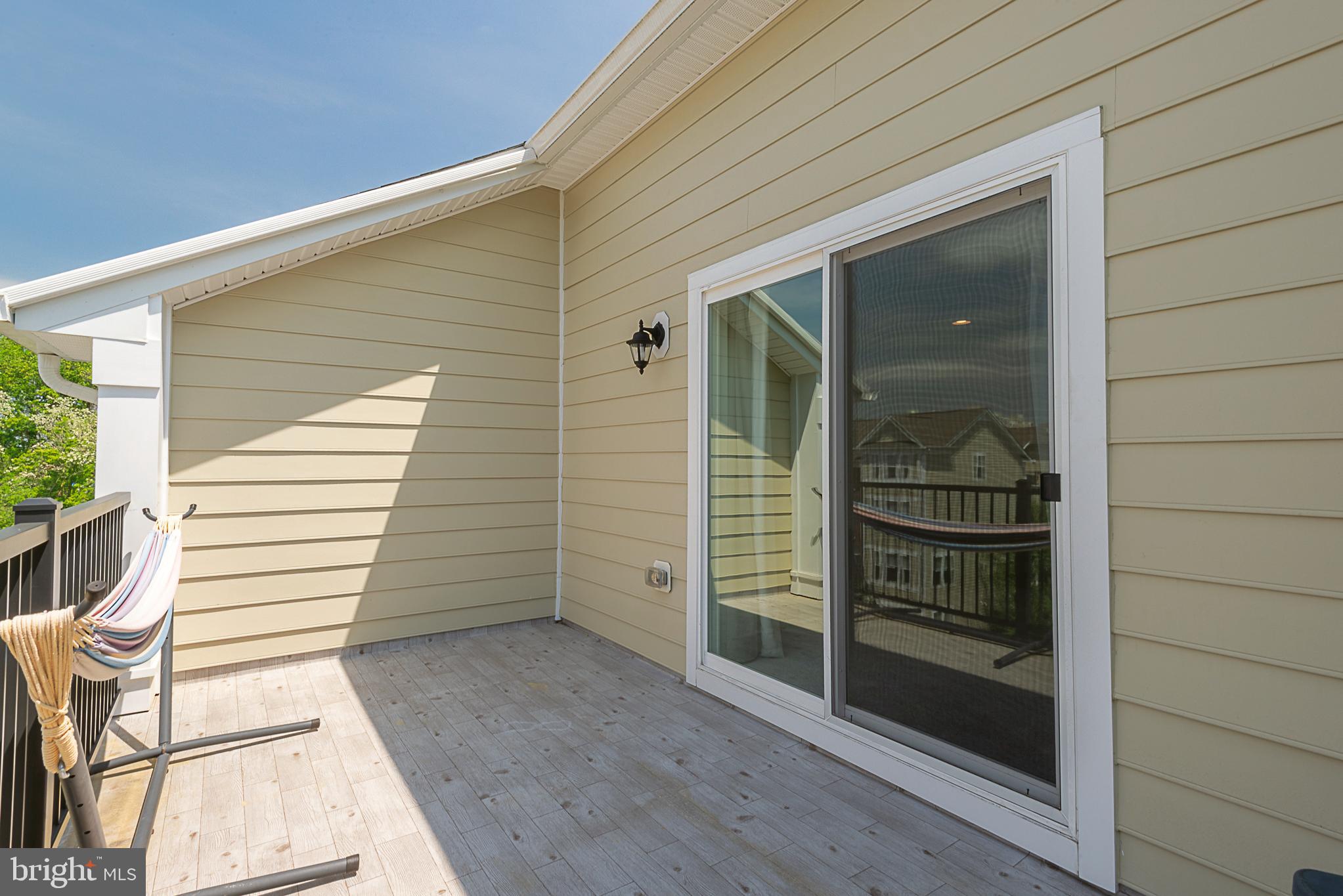 ANNAPOLIS TOWNES AT NEAL FARM - Residential