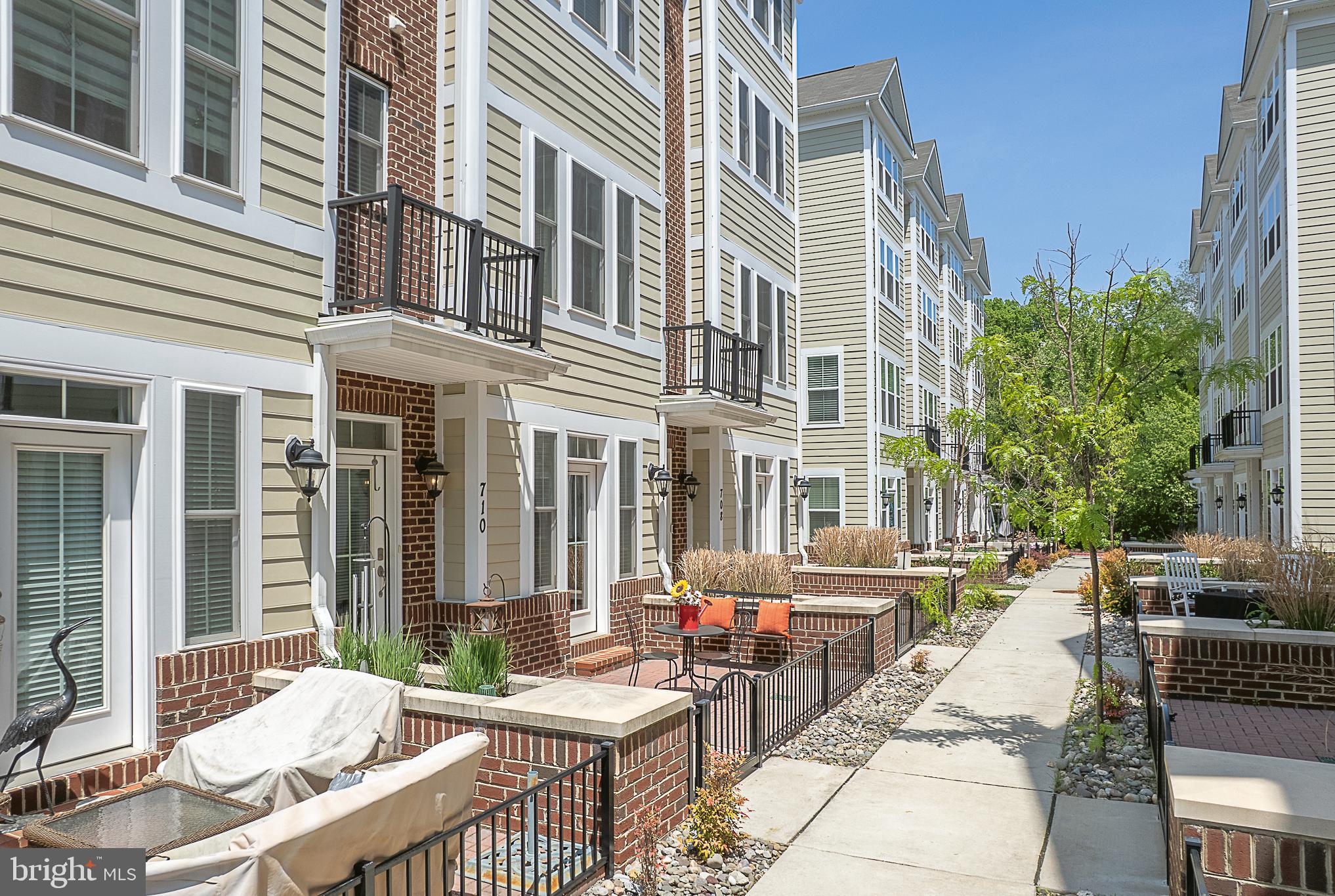 ANNAPOLIS TOWNES AT NEAL FARM - Residential