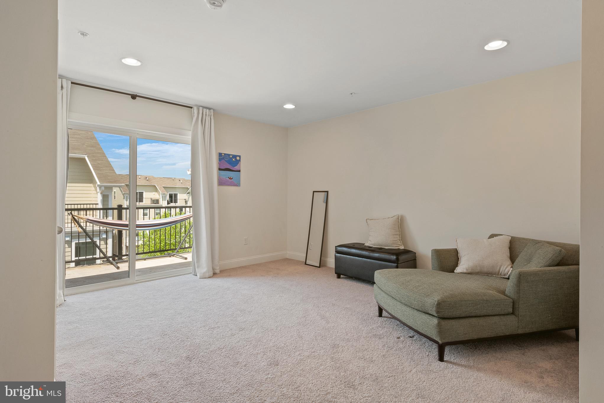 ANNAPOLIS TOWNES AT NEAL FARM - Residential