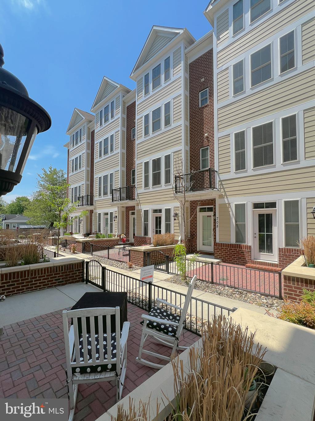 ANNAPOLIS TOWNES AT NEAL FARM - Residential