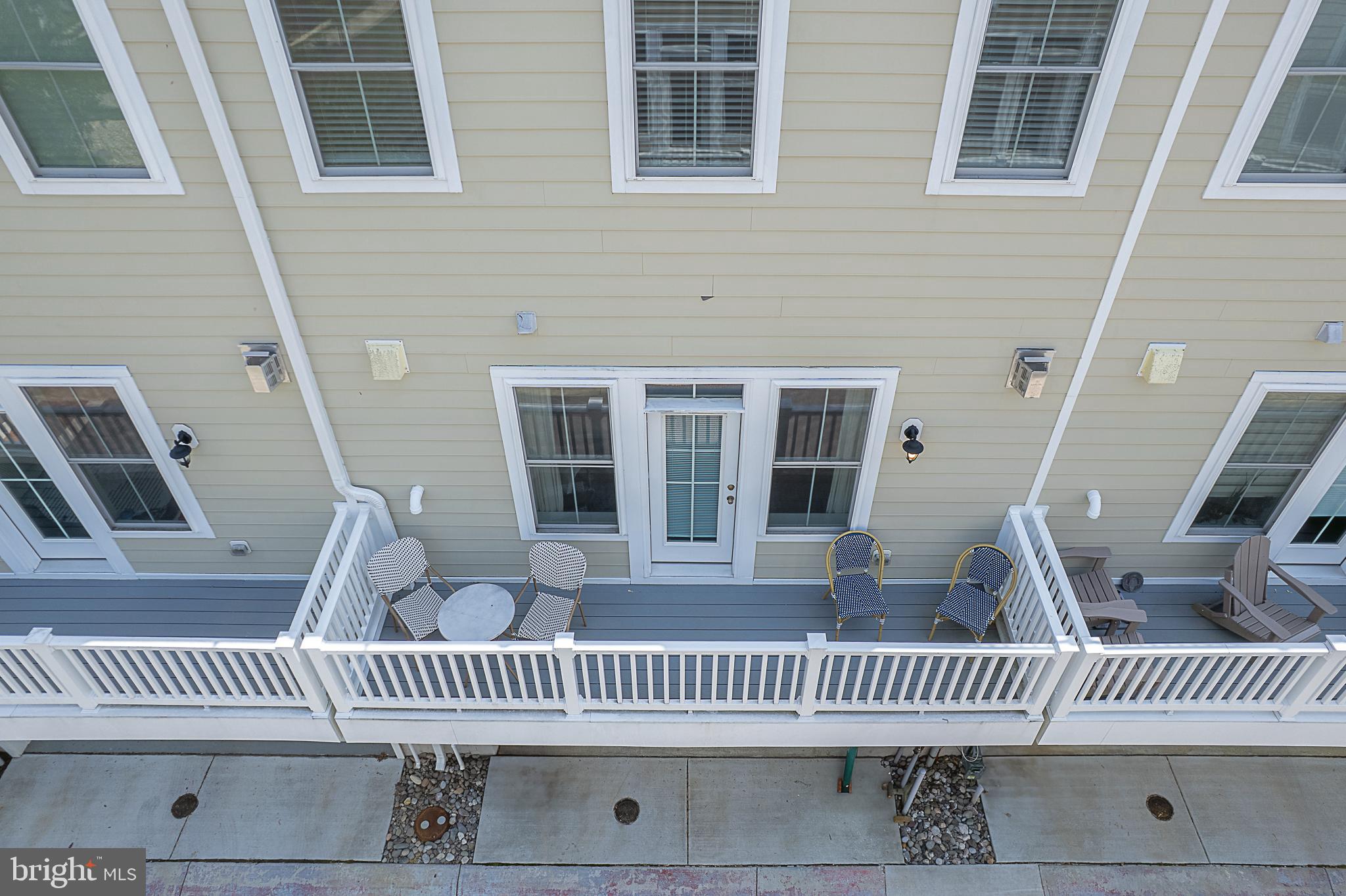 ANNAPOLIS TOWNES AT NEAL FARM - Residential