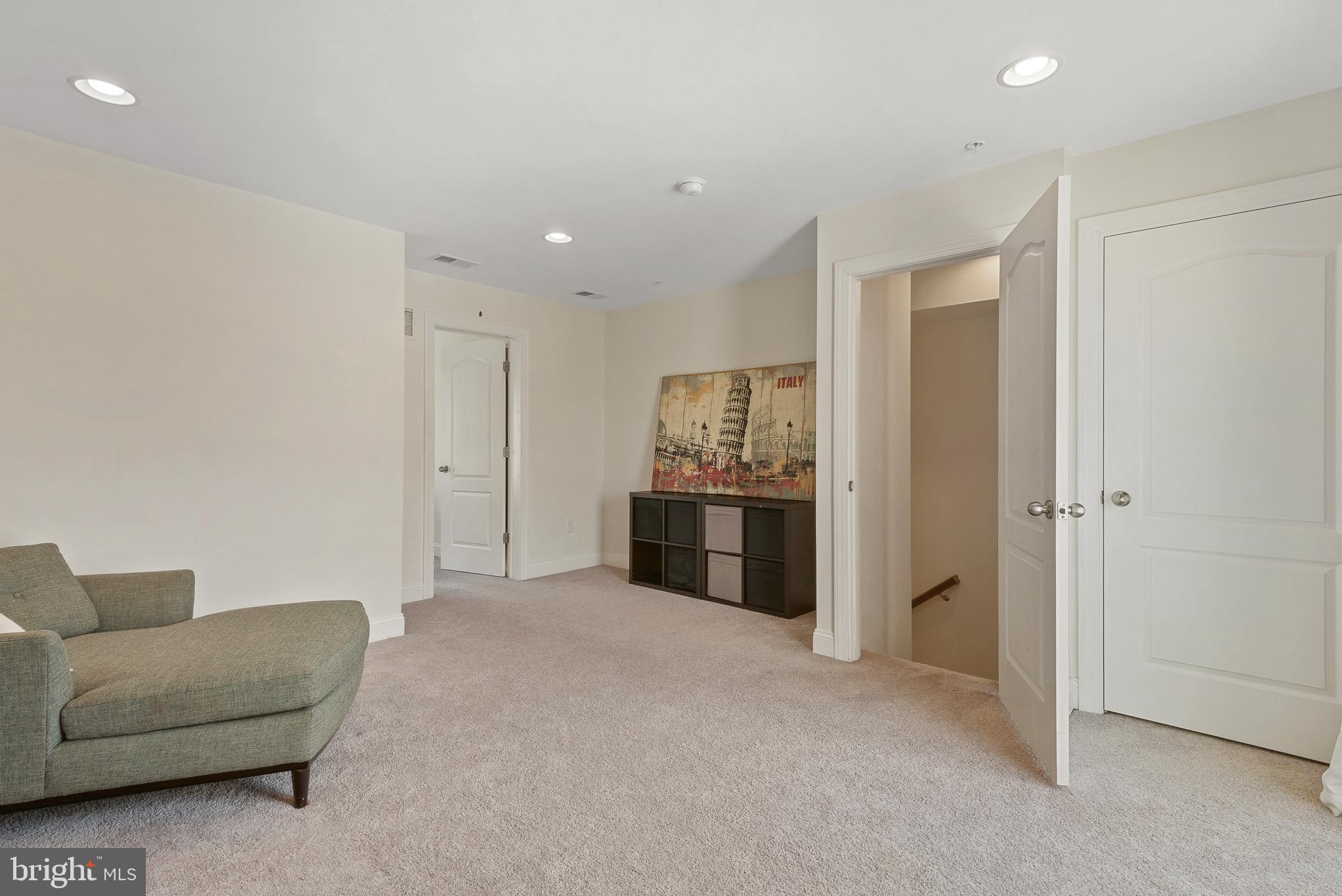 ANNAPOLIS TOWNES AT NEAL FARM - Residential