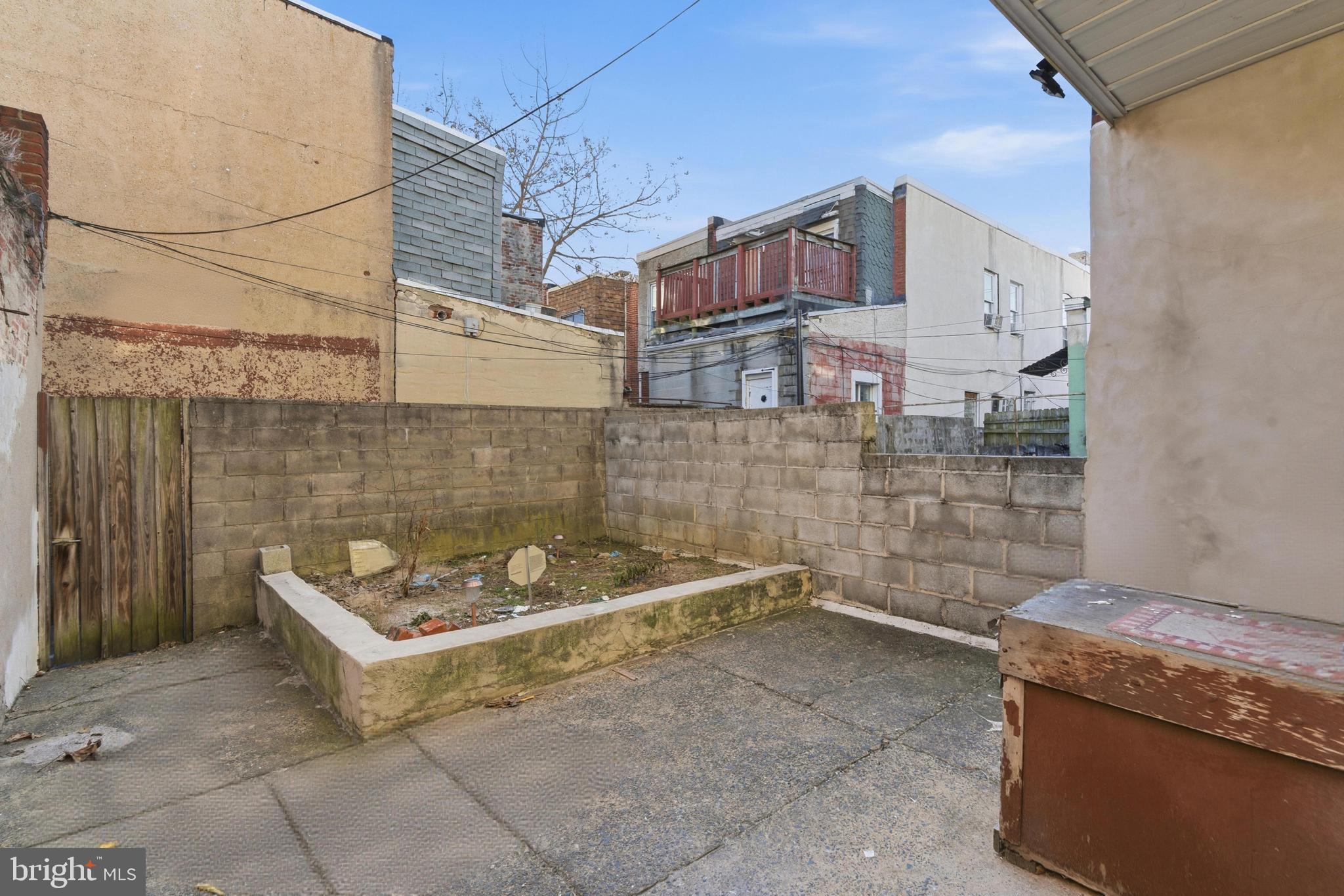 WEST PASSYUNK - Residential