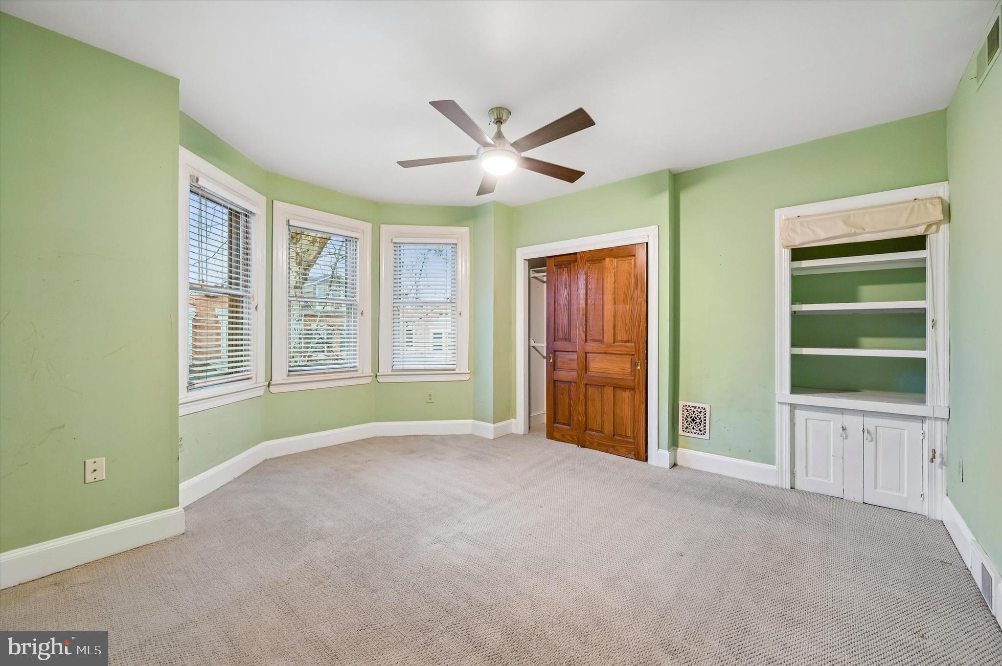 FOX CHASE - Residential