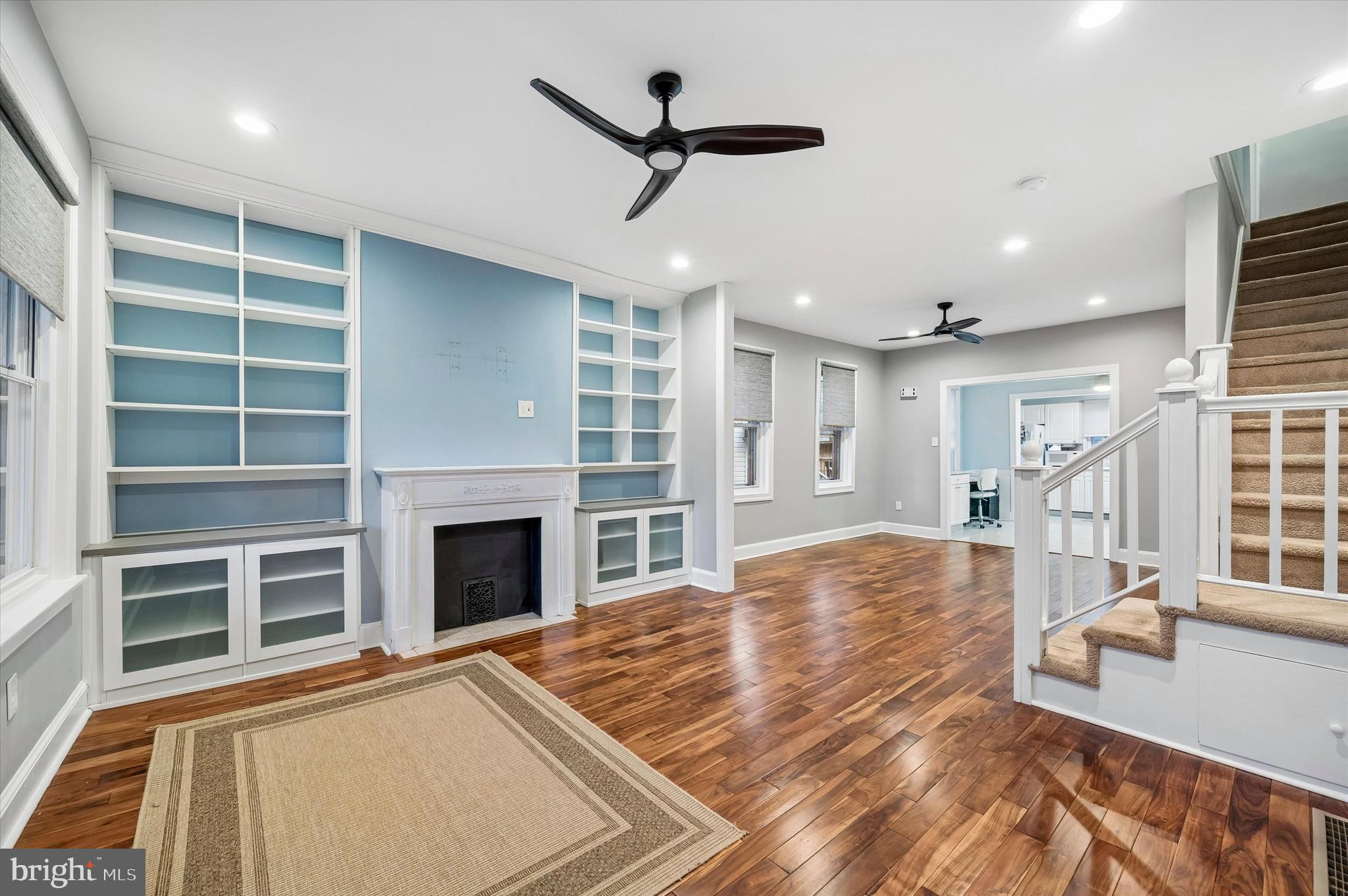 FOX CHASE - Residential