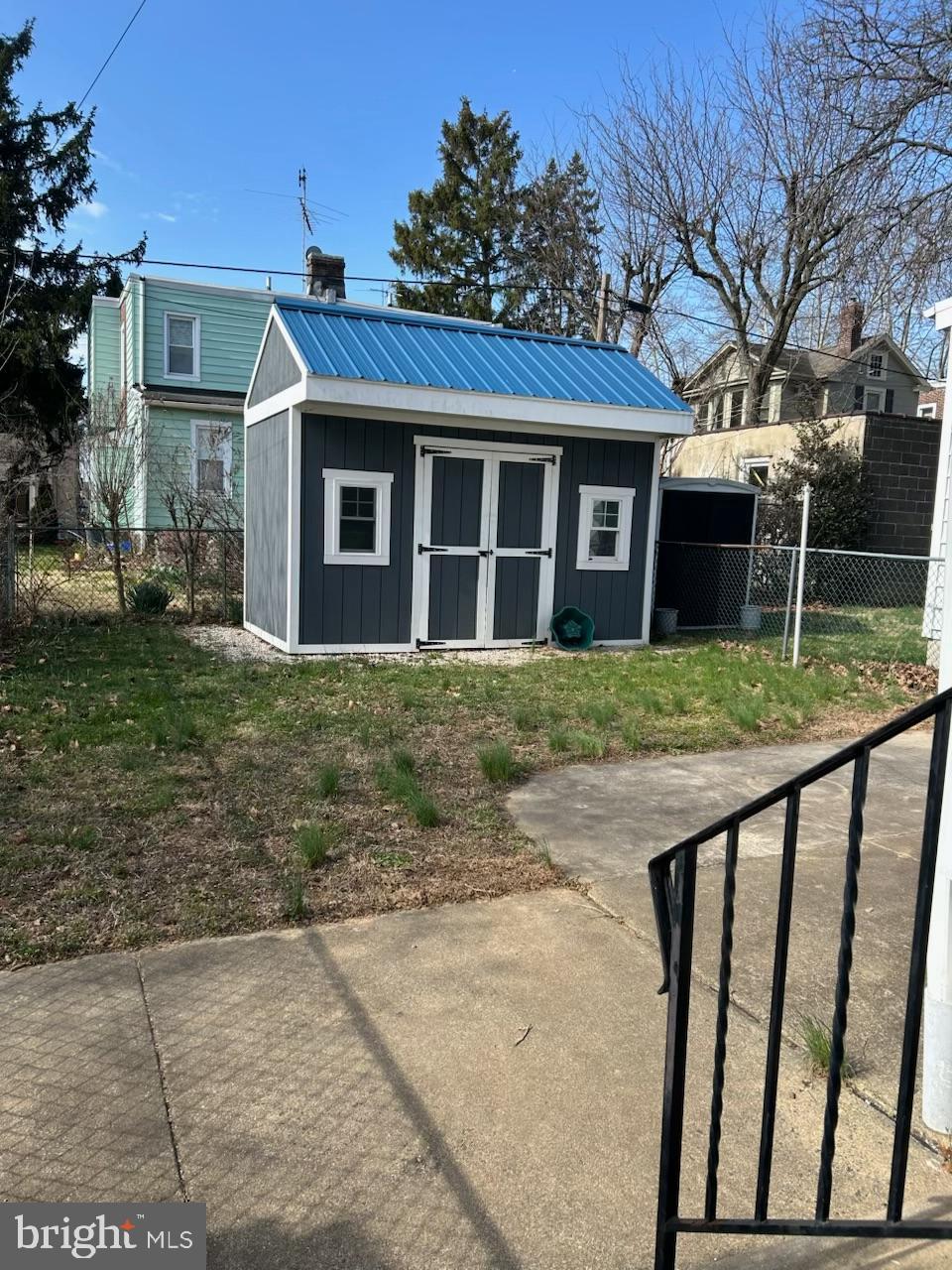 FOX CHASE - Residential