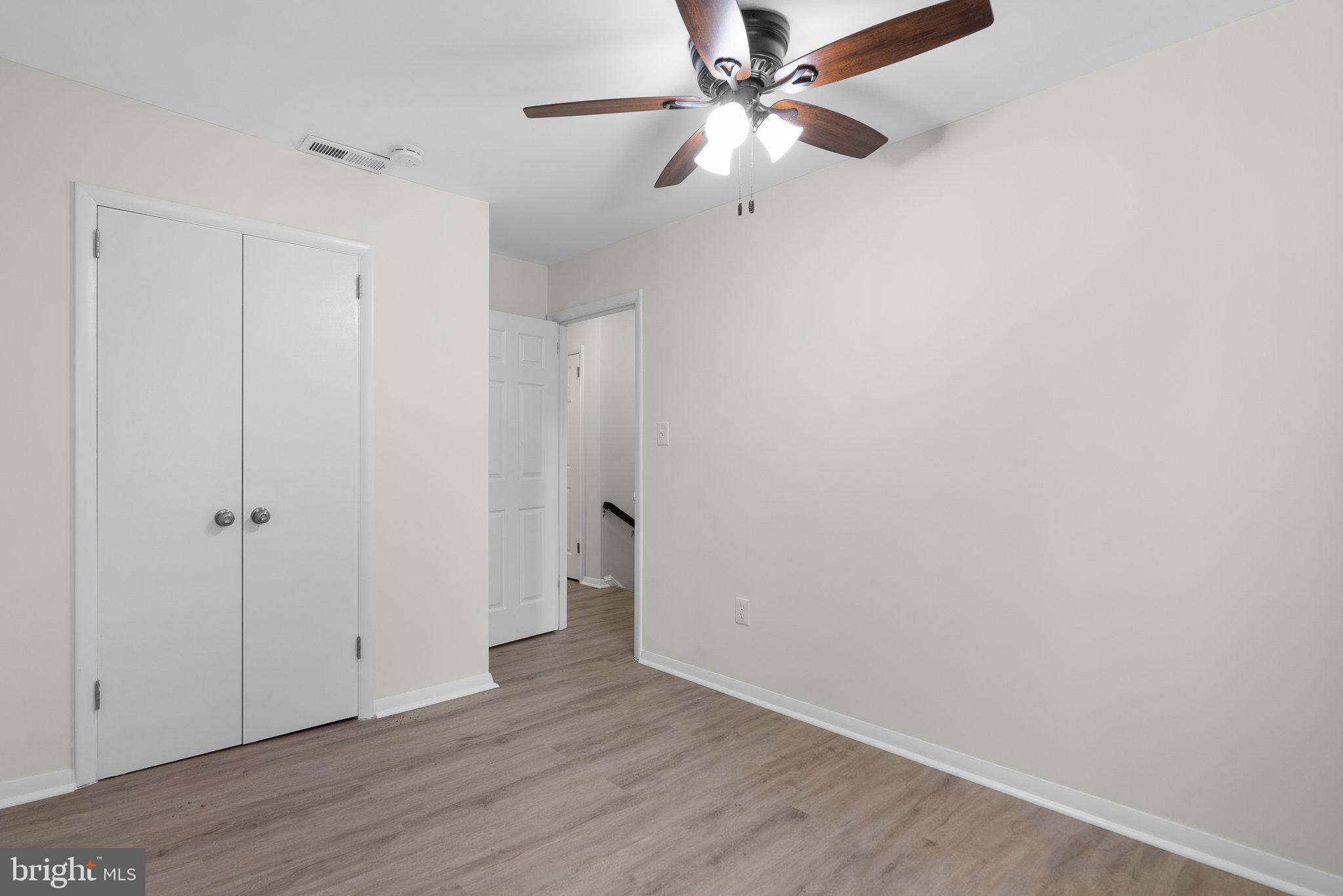 BURGUNDY KNOLLS - Residential Lease