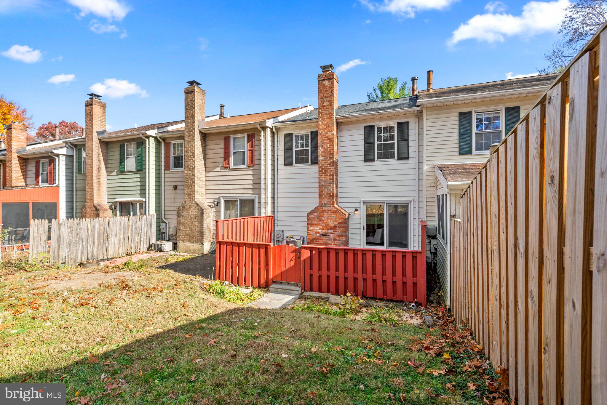 BURGUNDY KNOLLS - Residential Lease