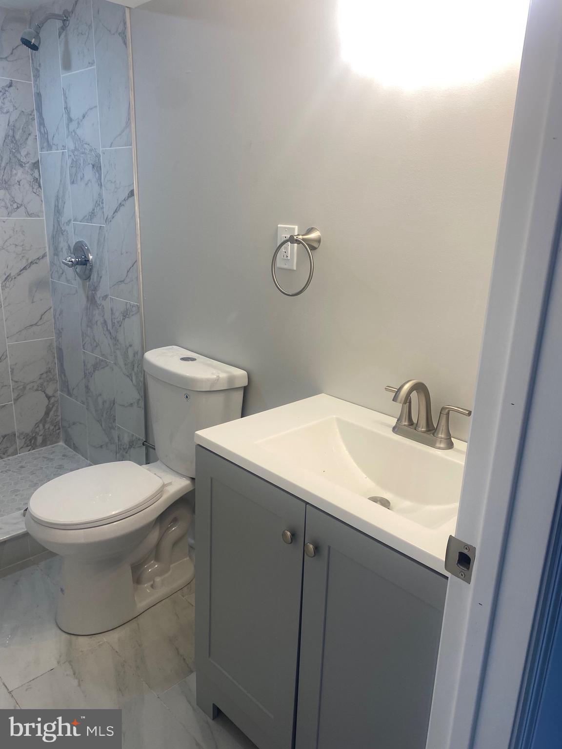 UNIVERSITY CITY - Residential Lease