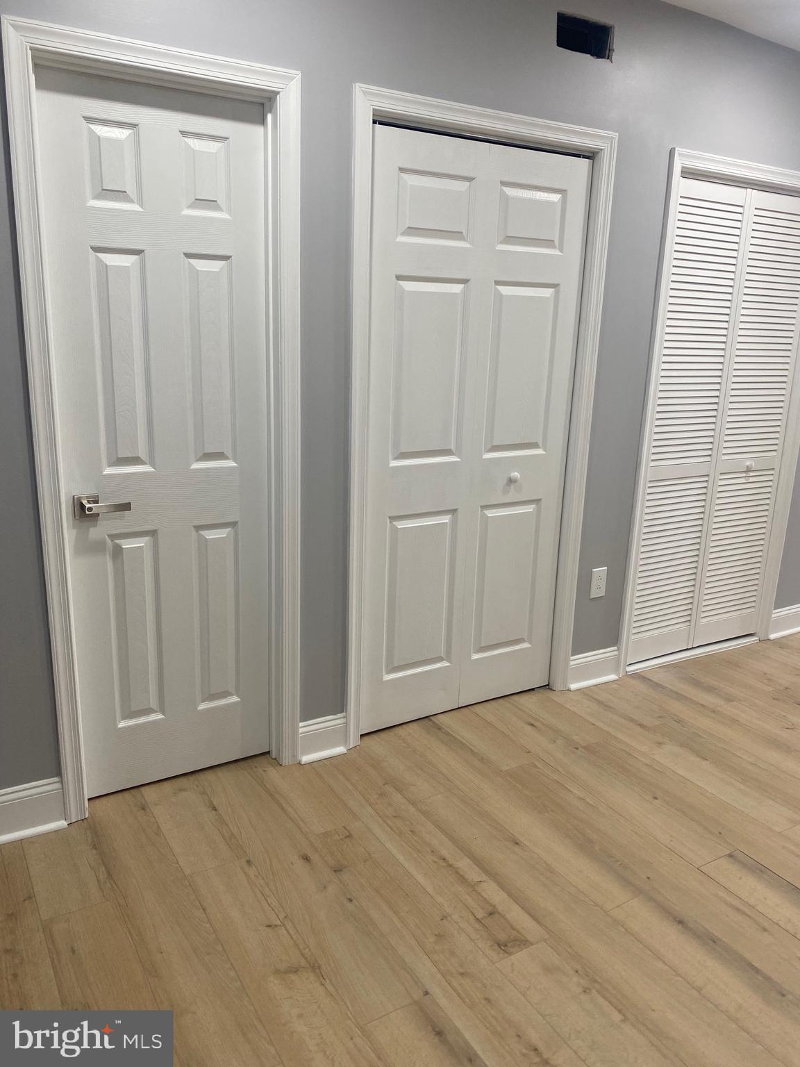 UNIVERSITY CITY - Residential Lease