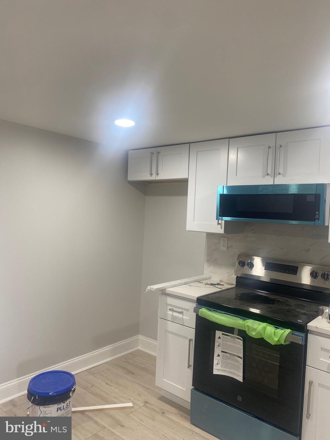 UNIVERSITY CITY - Residential Lease