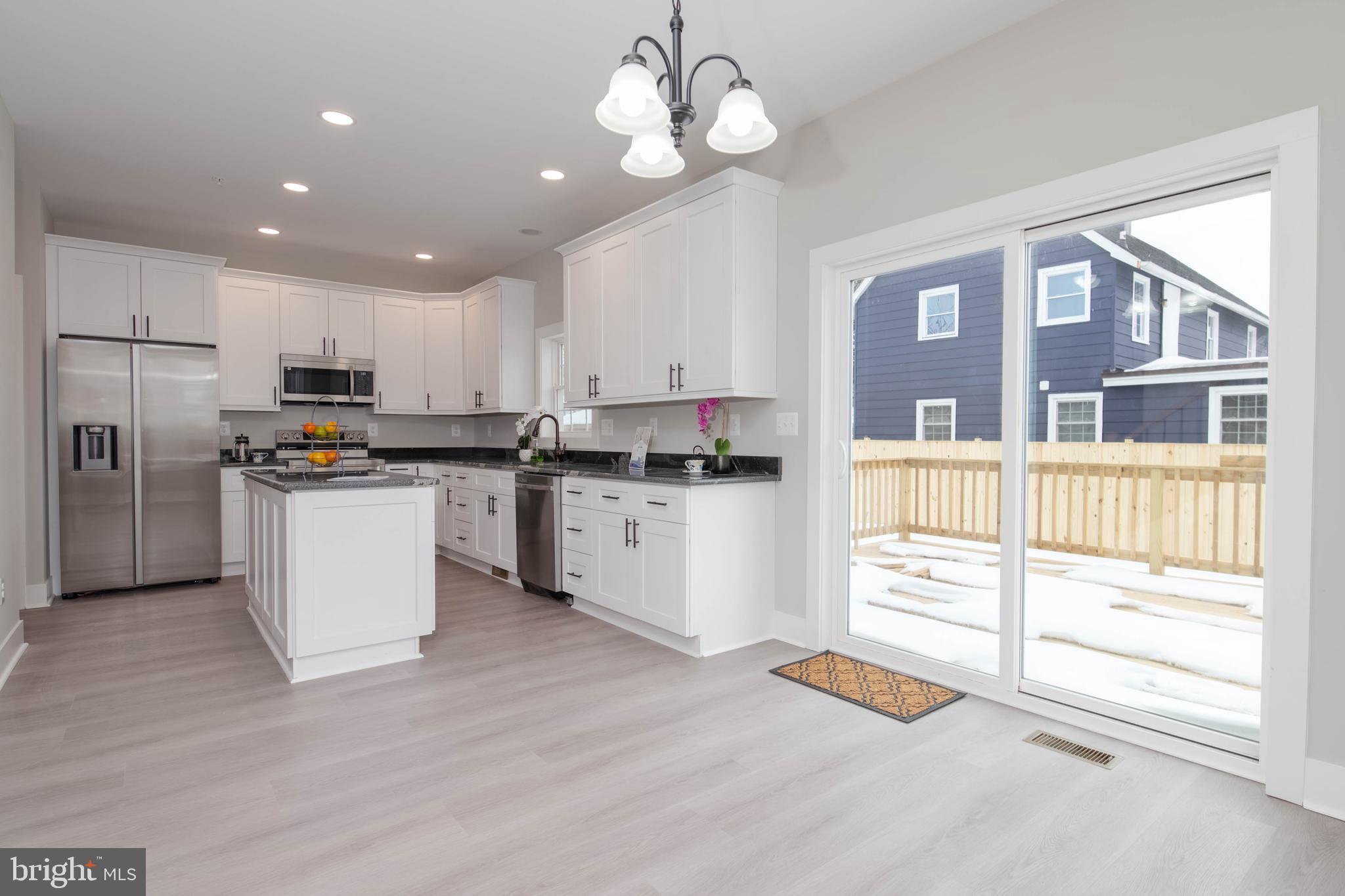 PERRYVILLE - Residential