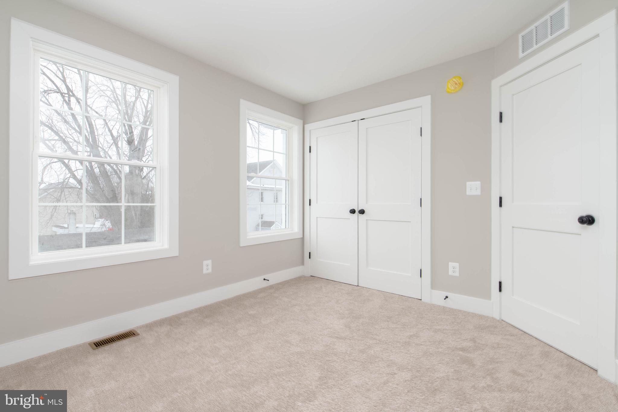 PERRYVILLE - Residential