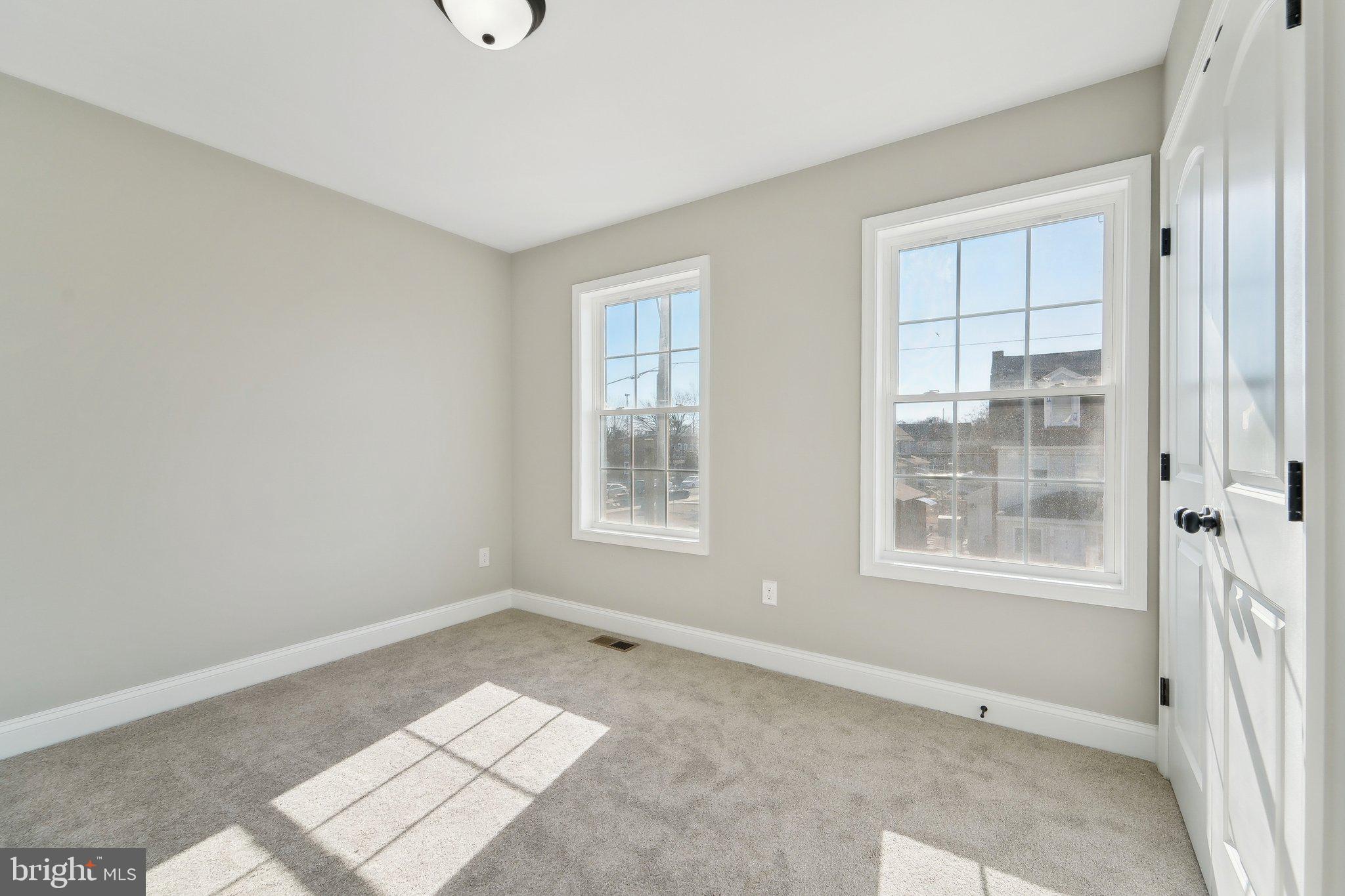 PERRYVILLE - Residential