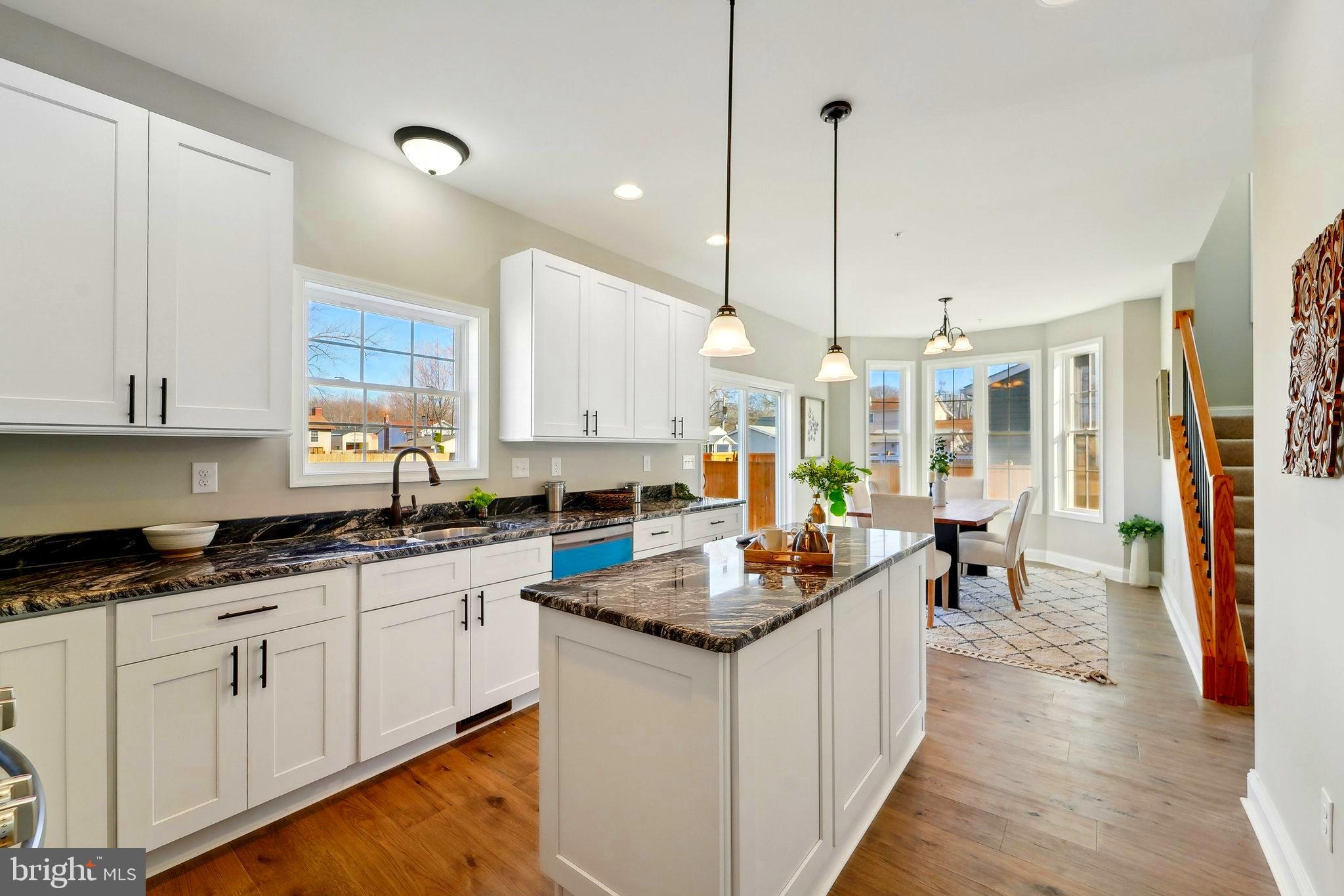 PERRYVILLE - Residential