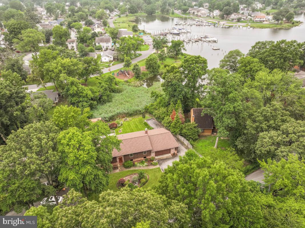 OAK BLUFF - Residential