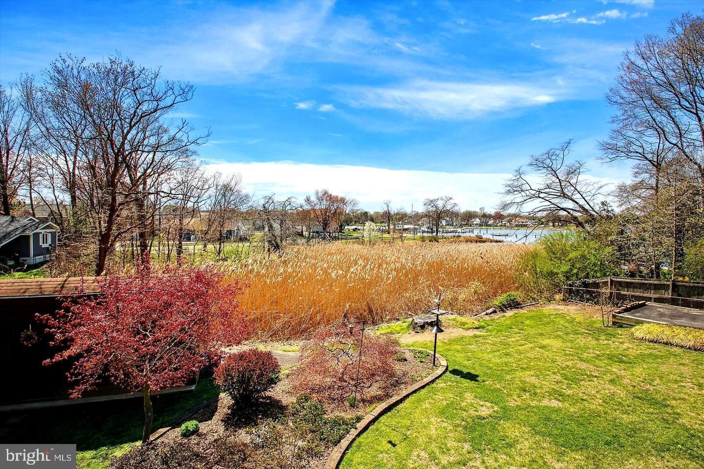 OAK BLUFF - Residential