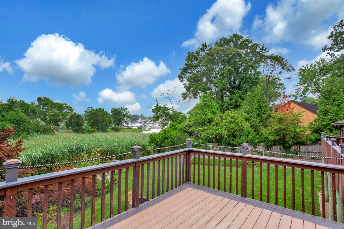 OAK BLUFF - Residential