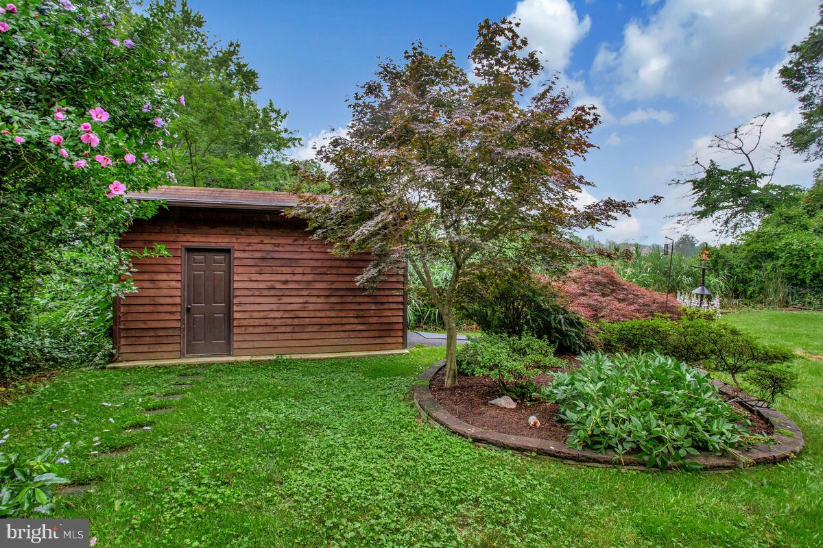 OAK BLUFF - Residential