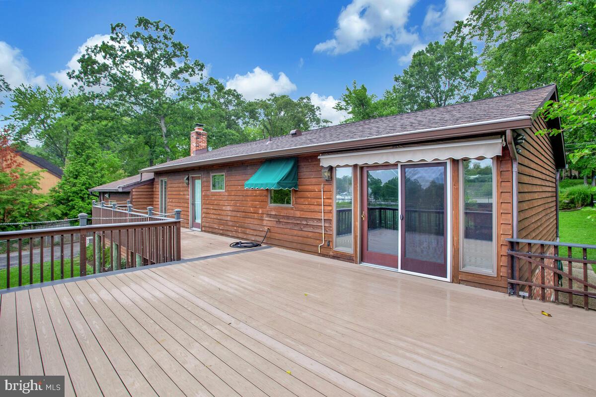 OAK BLUFF - Residential