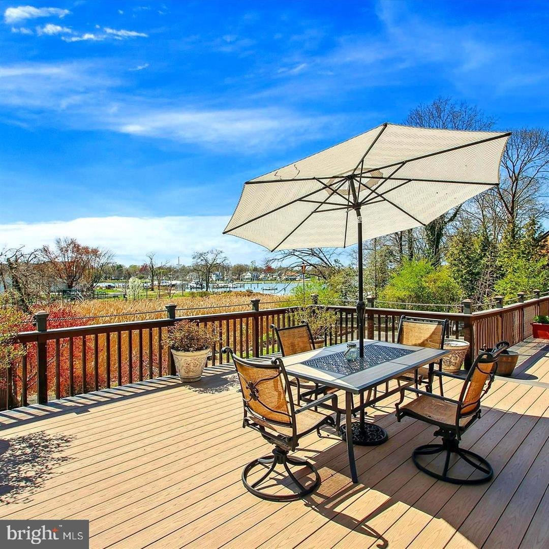 OAK BLUFF - Residential