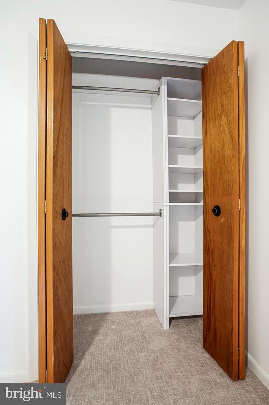 OAK BLUFF - Residential