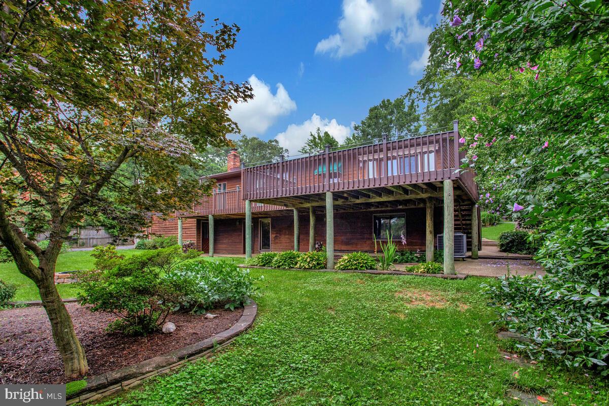 OAK BLUFF - Residential