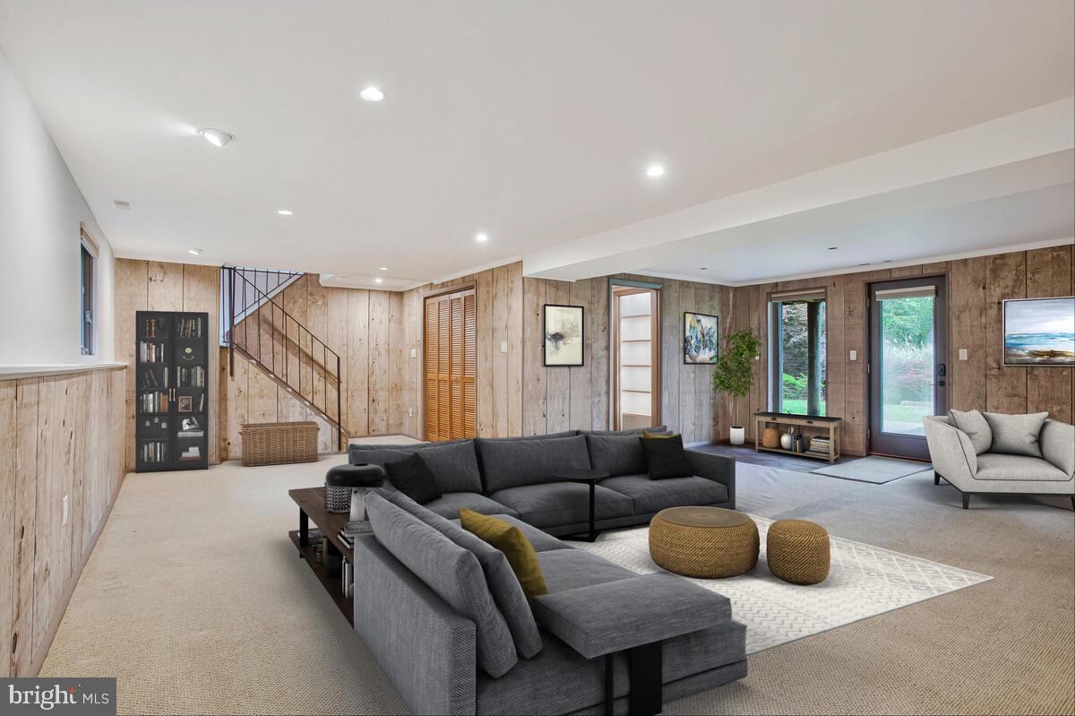 OAK BLUFF - Residential