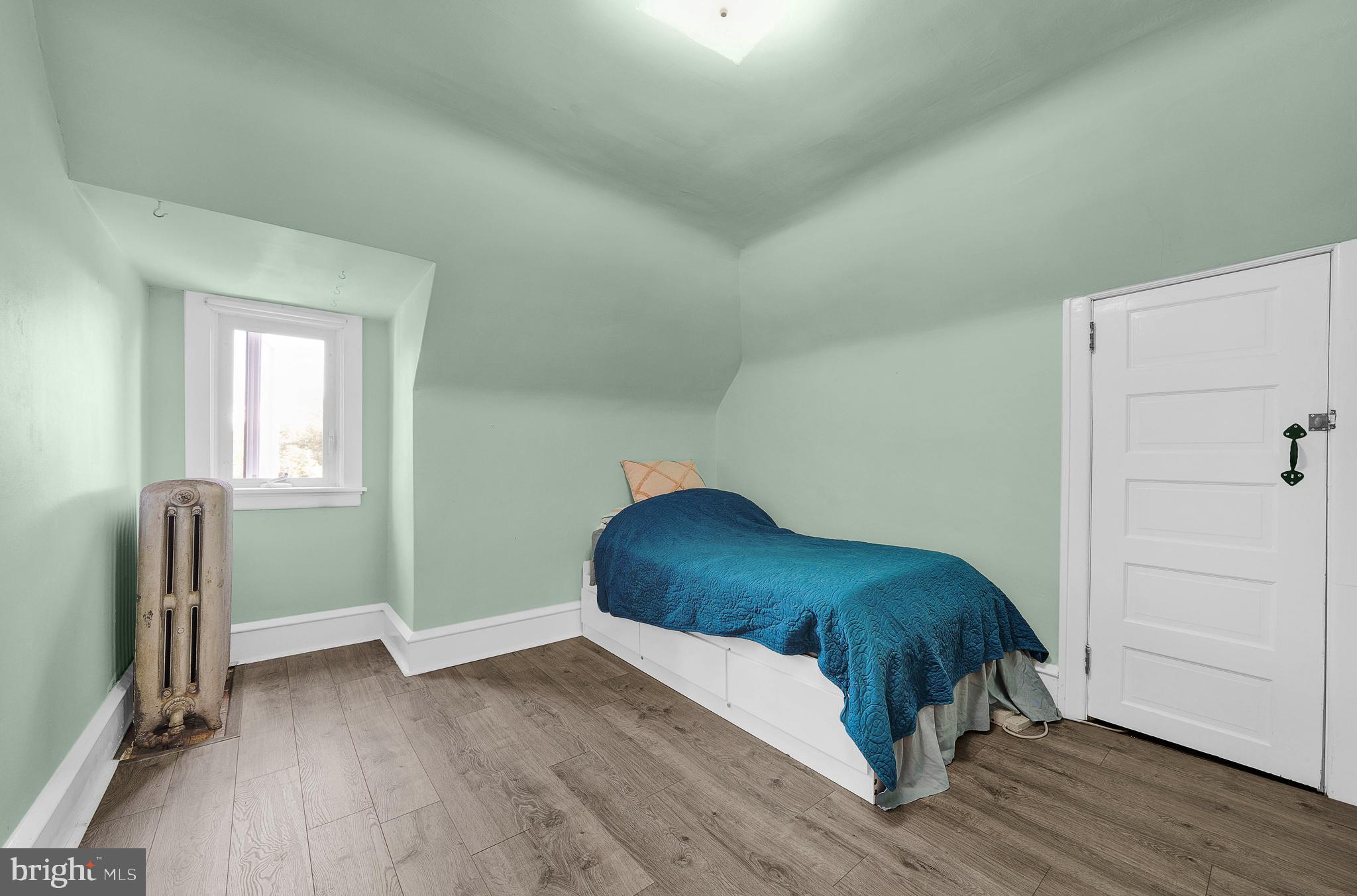 JENKINTOWN - Residential