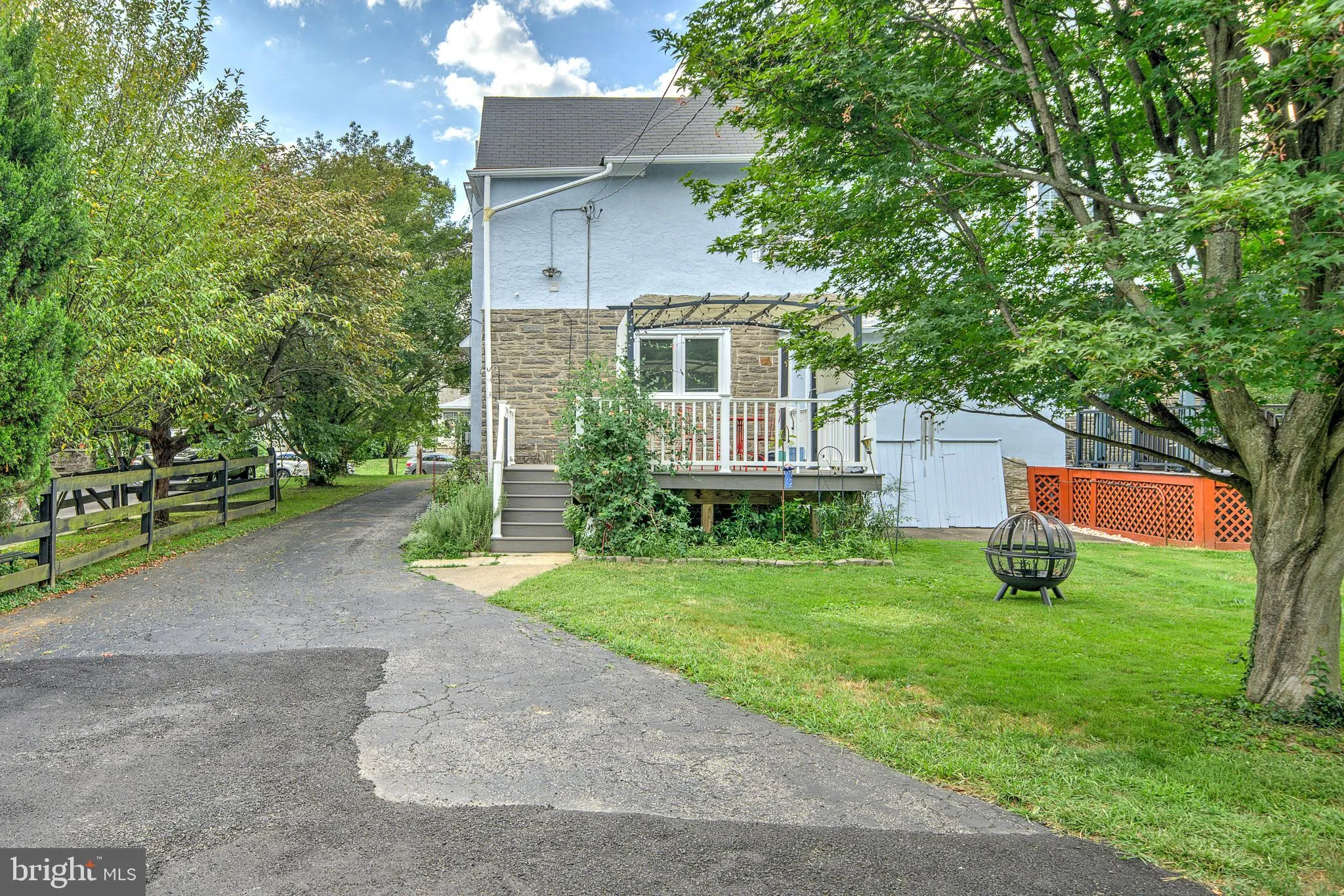 Jenkintown, Pennsylvania 19046, United States, 5 Bedrooms Bedrooms, ,3 BathroomsBathrooms,Residential,Active,202117