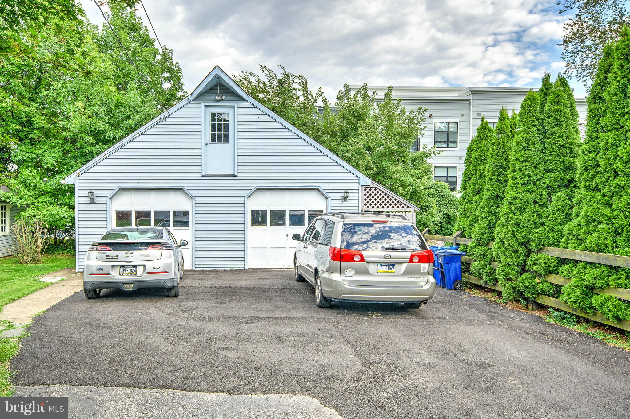 JENKINTOWN - Residential