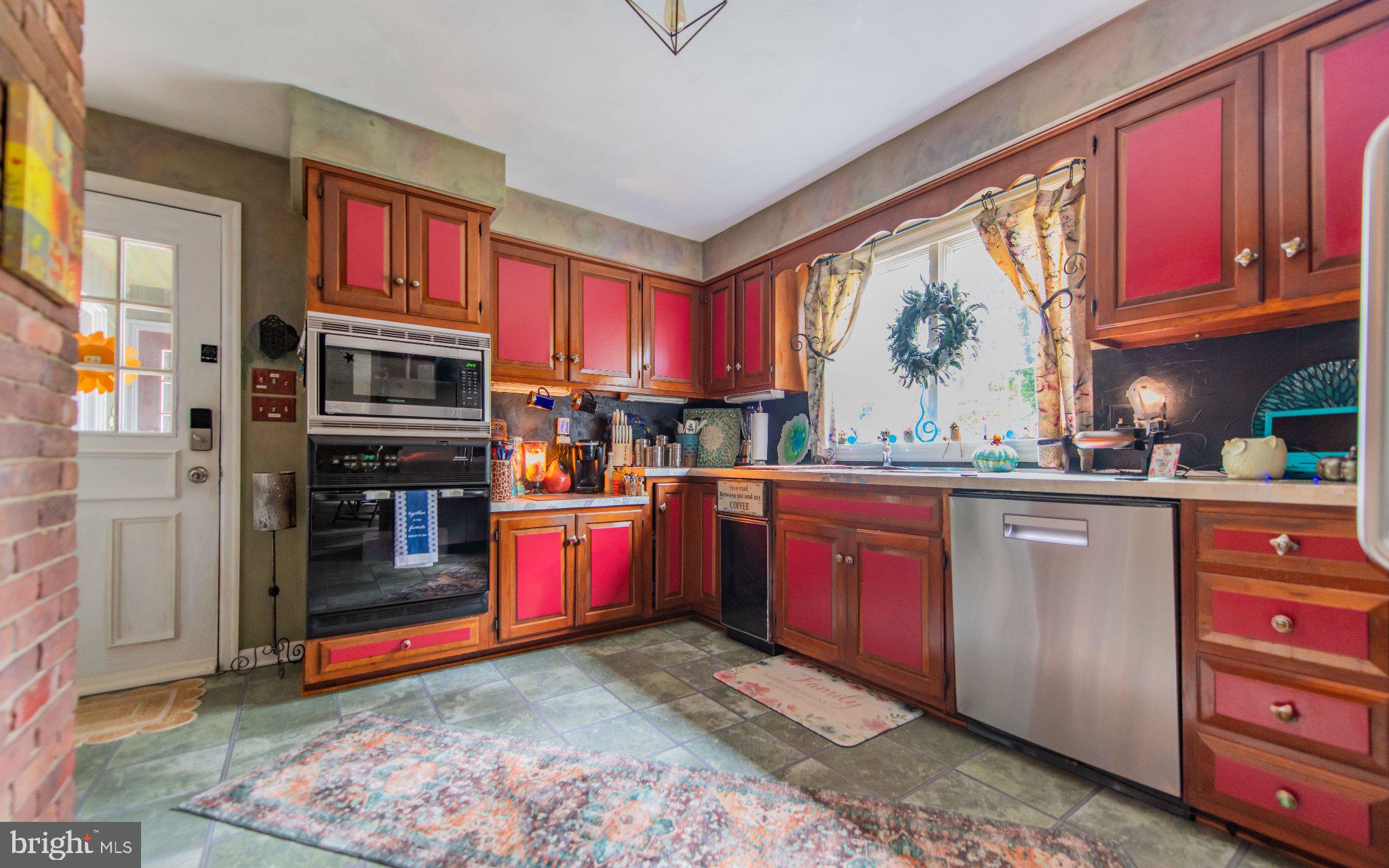 1585 WELLS ROAD