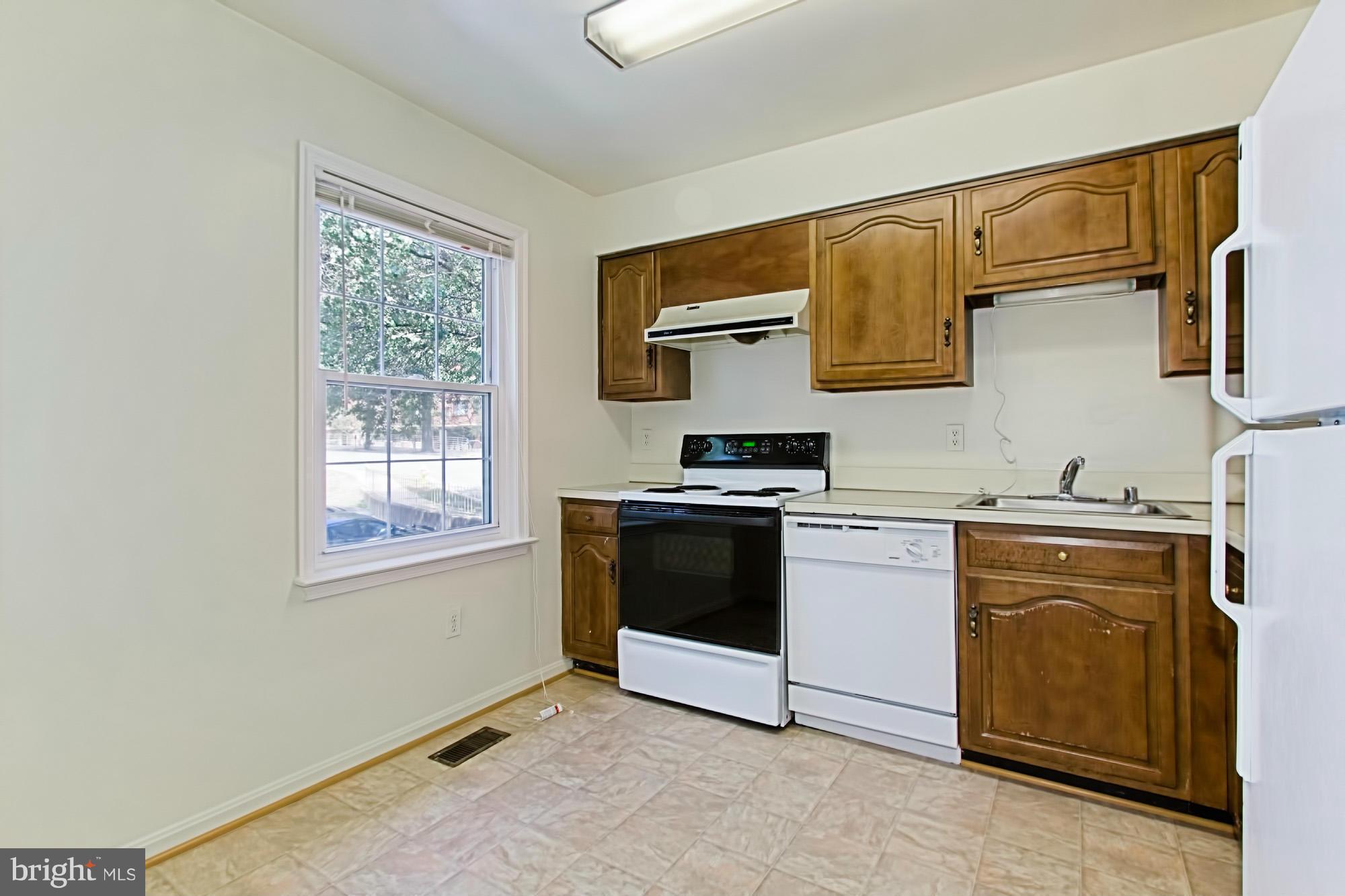 COLIN PLACE - Residential Lease