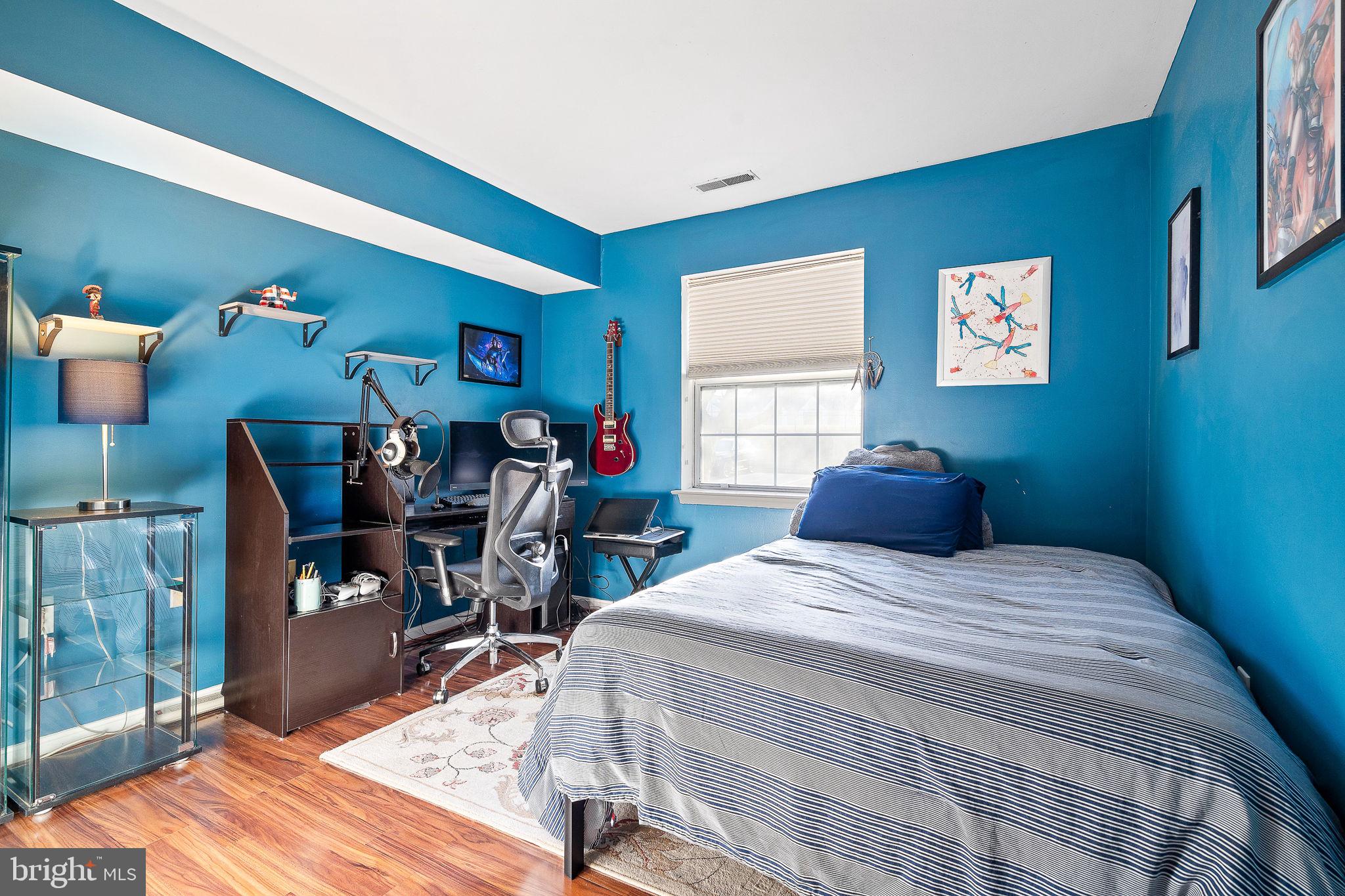 MONTGOMERY RUN - Residential