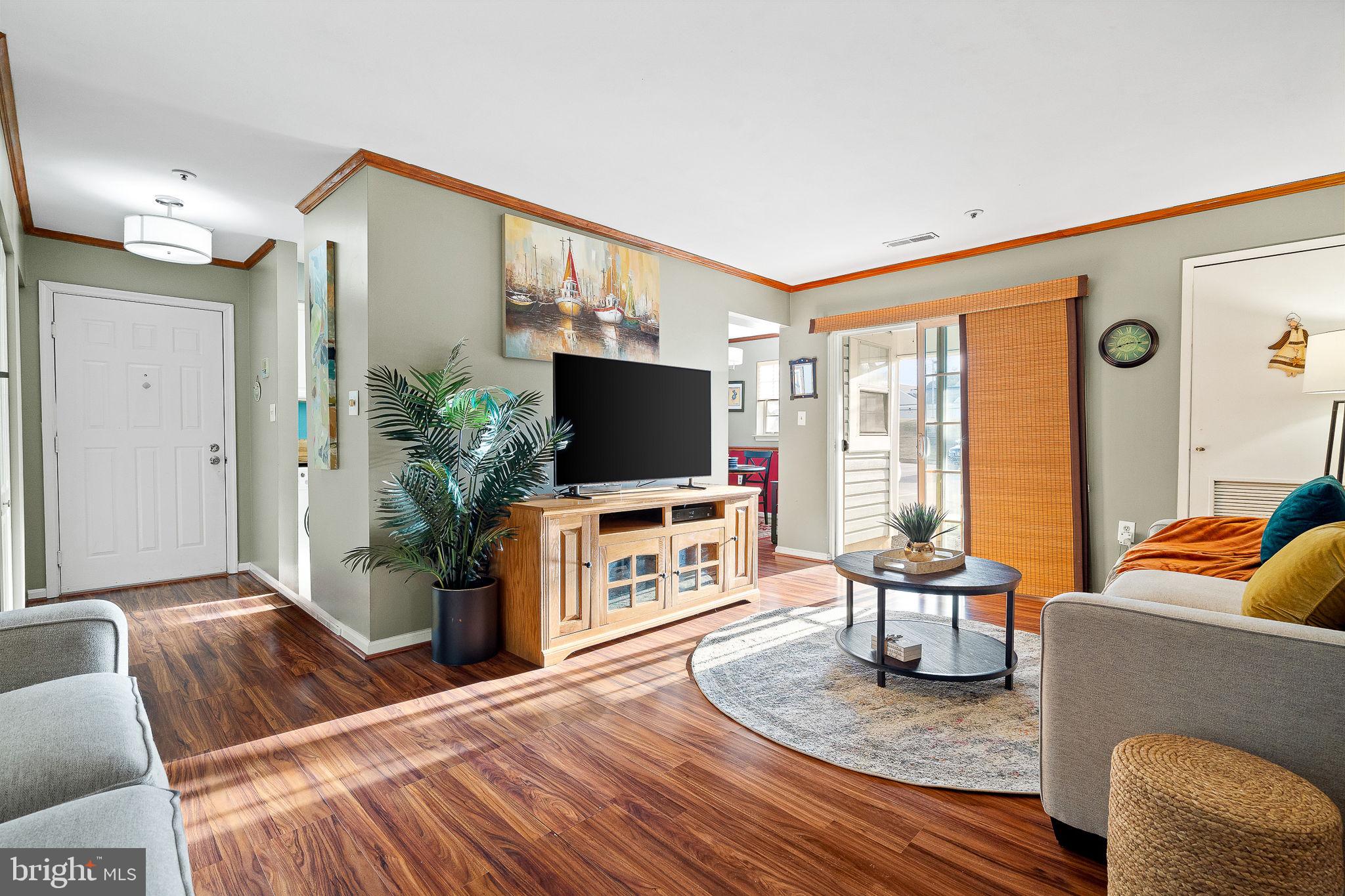 MONTGOMERY RUN - Residential