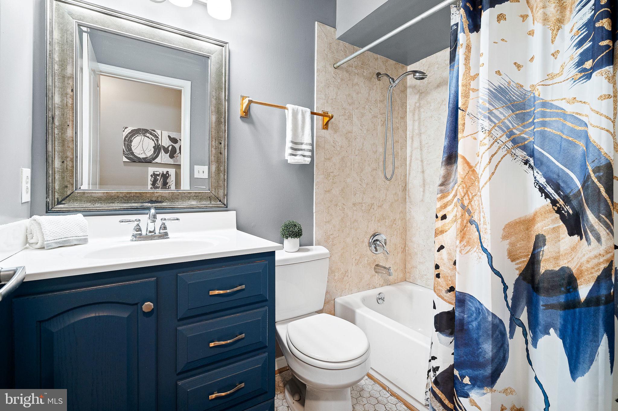 MONTGOMERY RUN - Residential