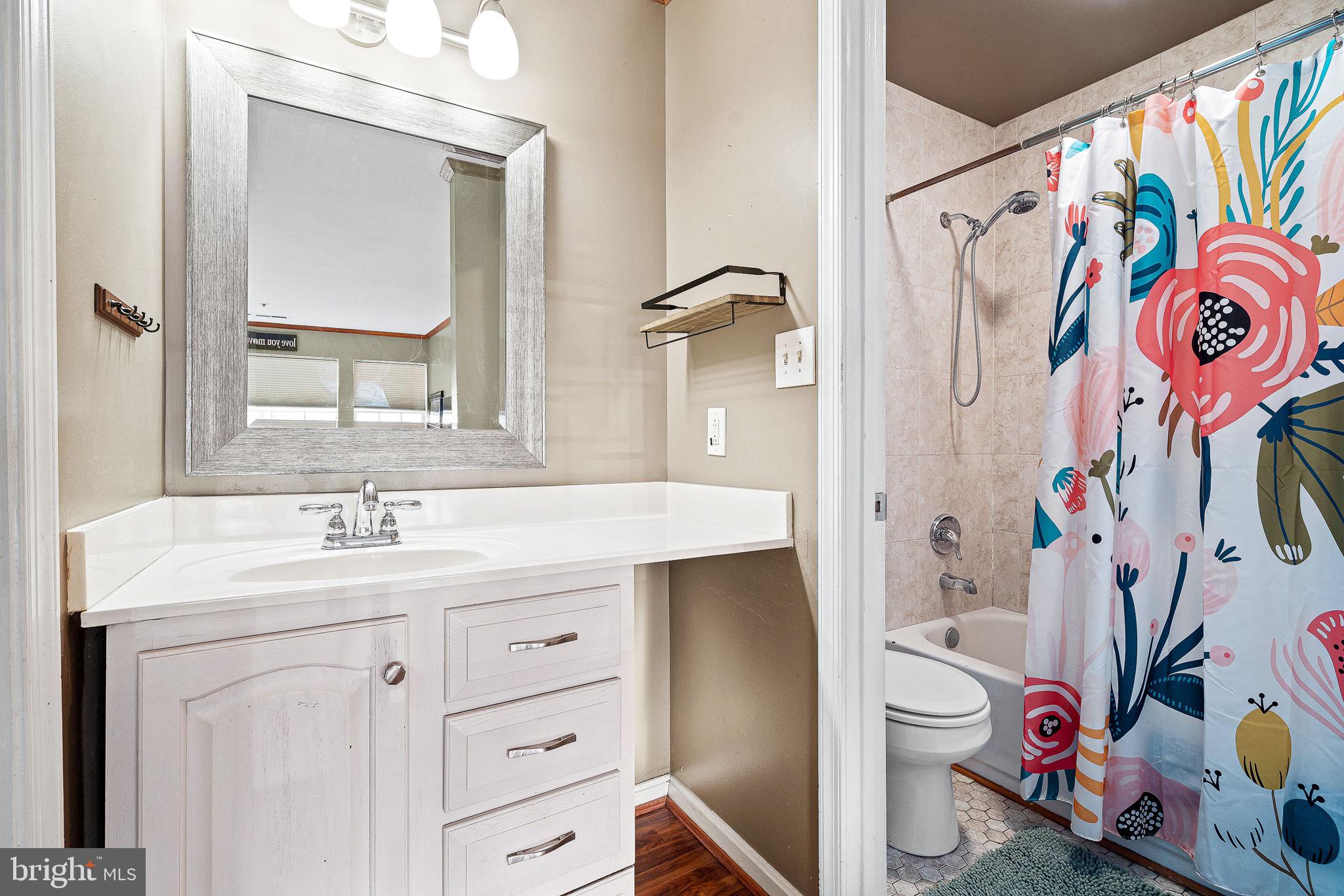 MONTGOMERY RUN - Residential