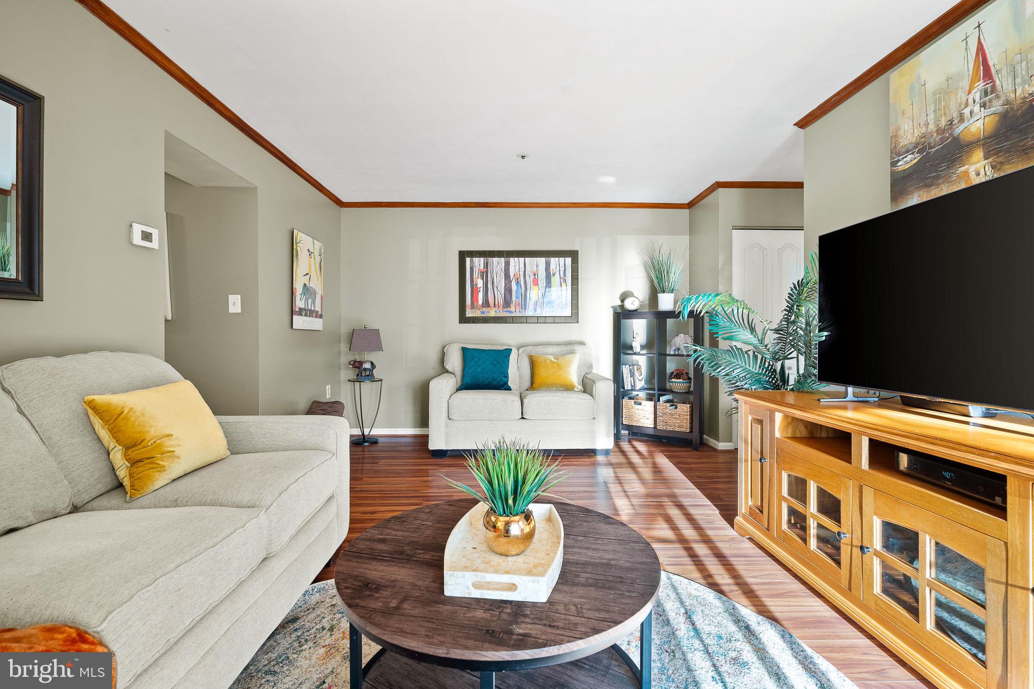 MONTGOMERY RUN - Residential