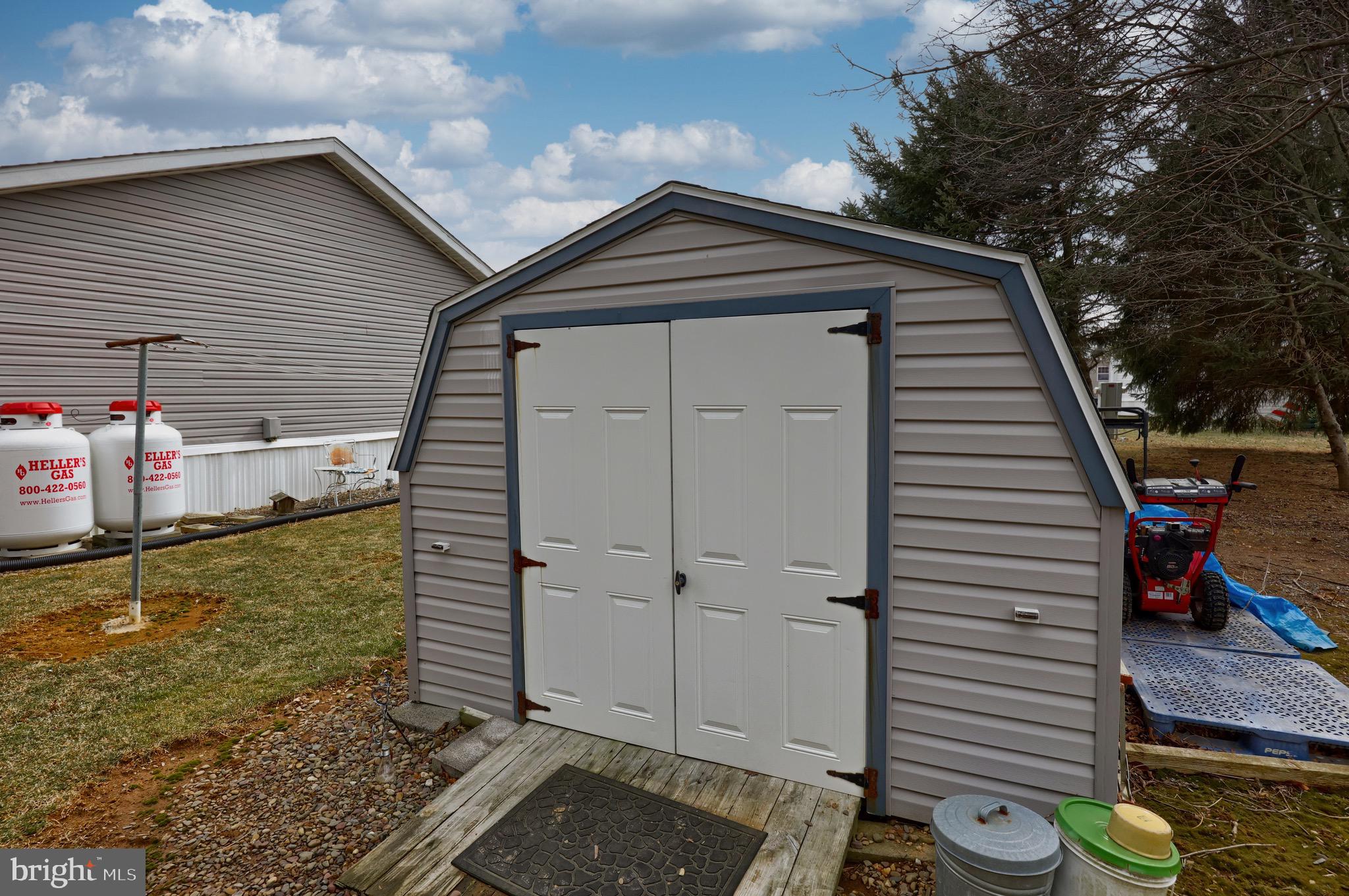 CLAY TOWNSHIP - Residential