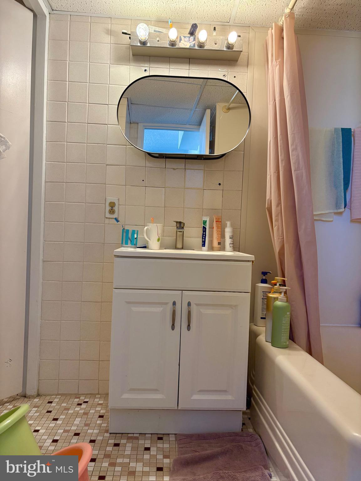 RADNOR HOUSE - Residential